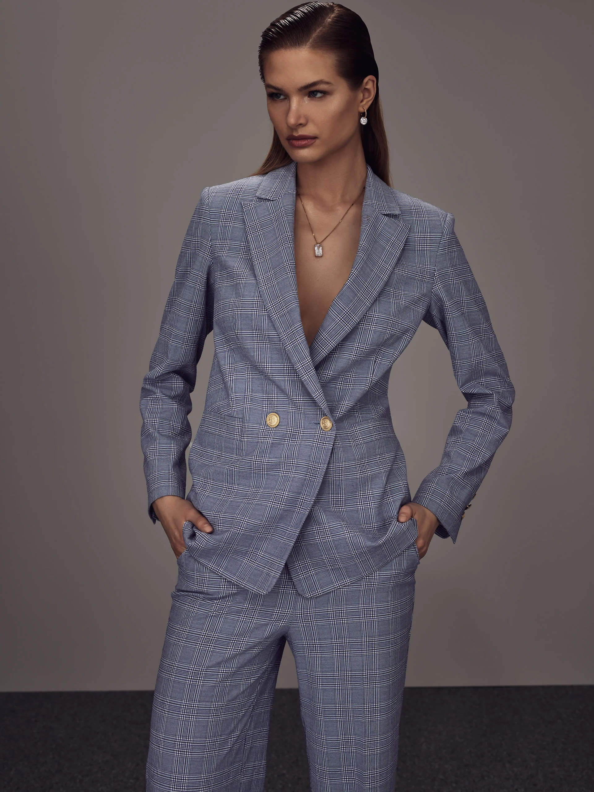 High-waisted plaid pants