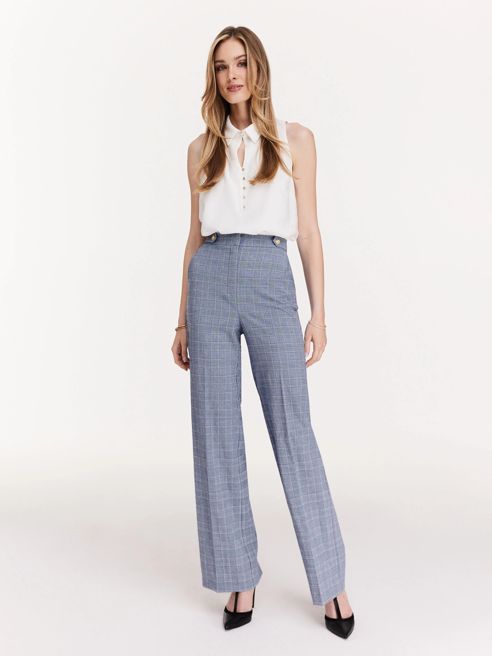 High-waisted plaid pants