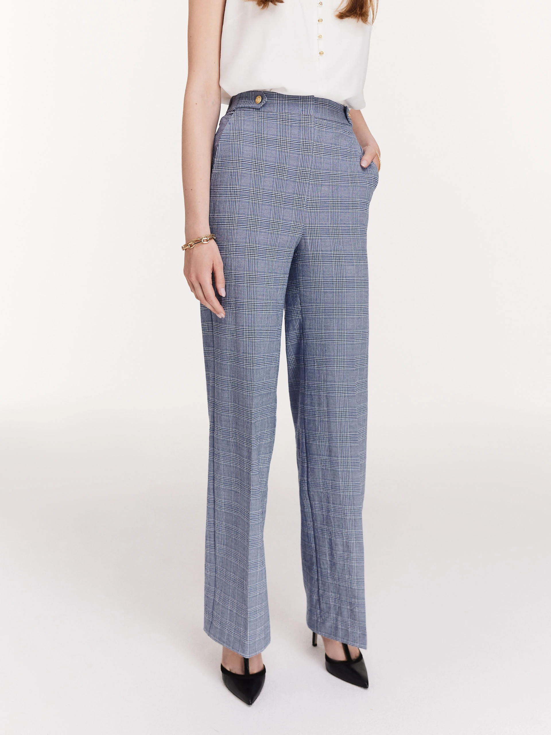 High-waisted plaid pants