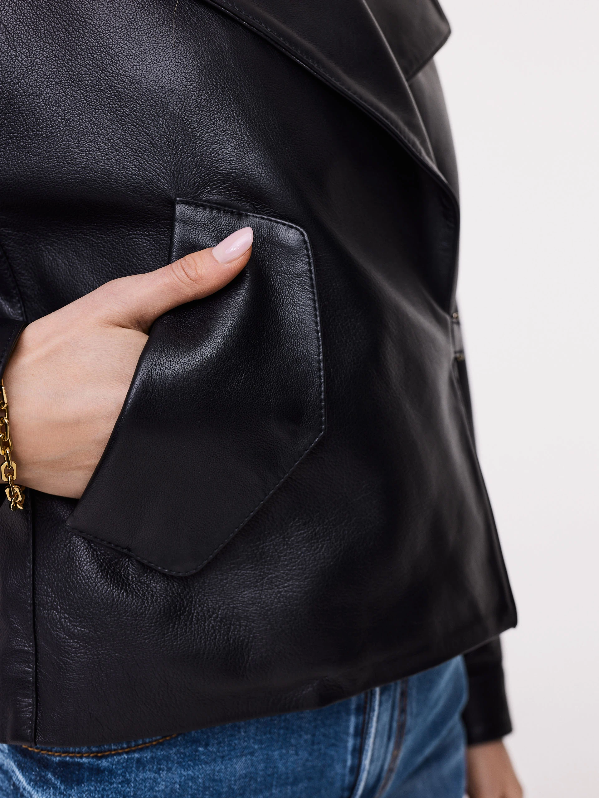 Black minimalist leather ramonesuit