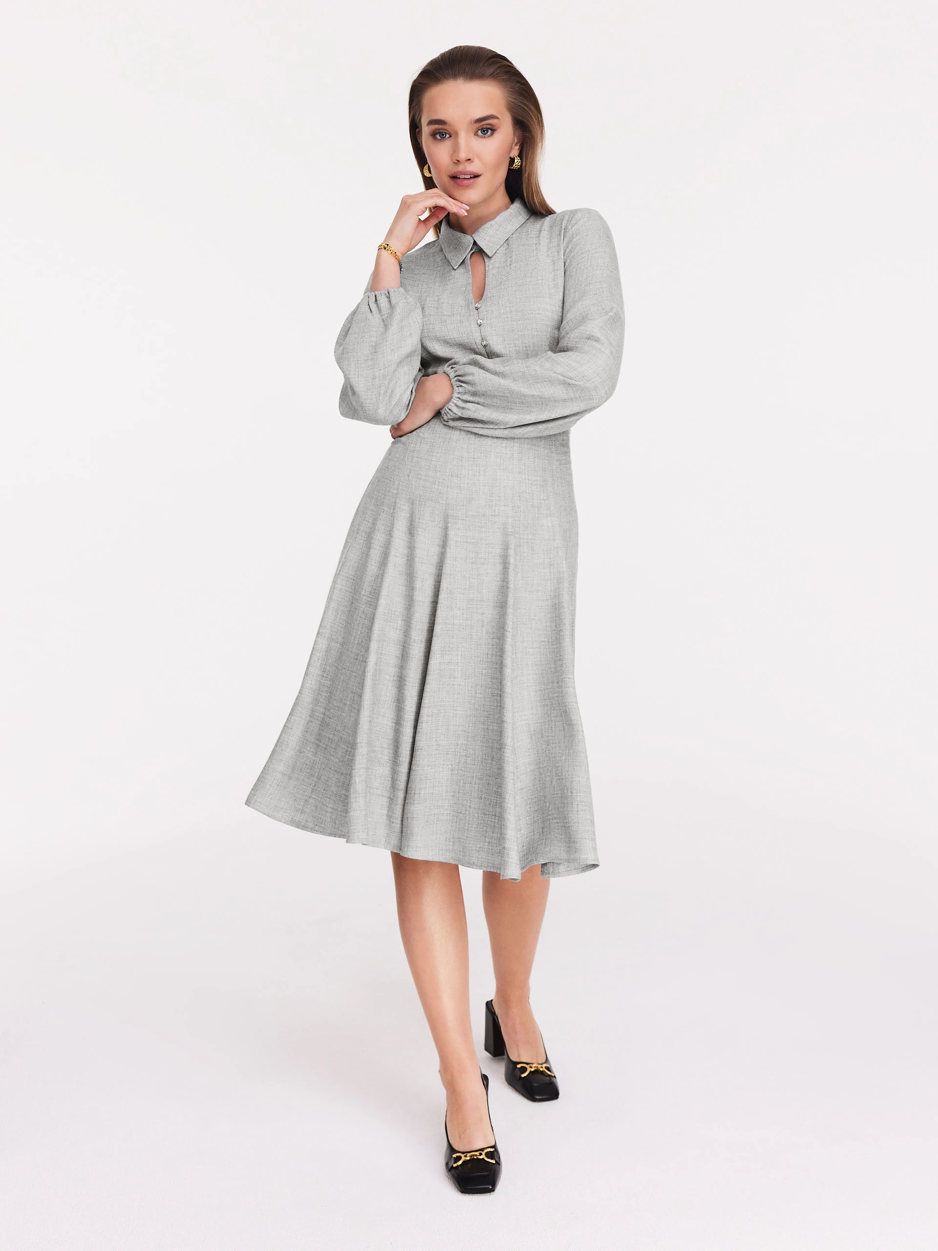 Szara sukienka w stylu retro