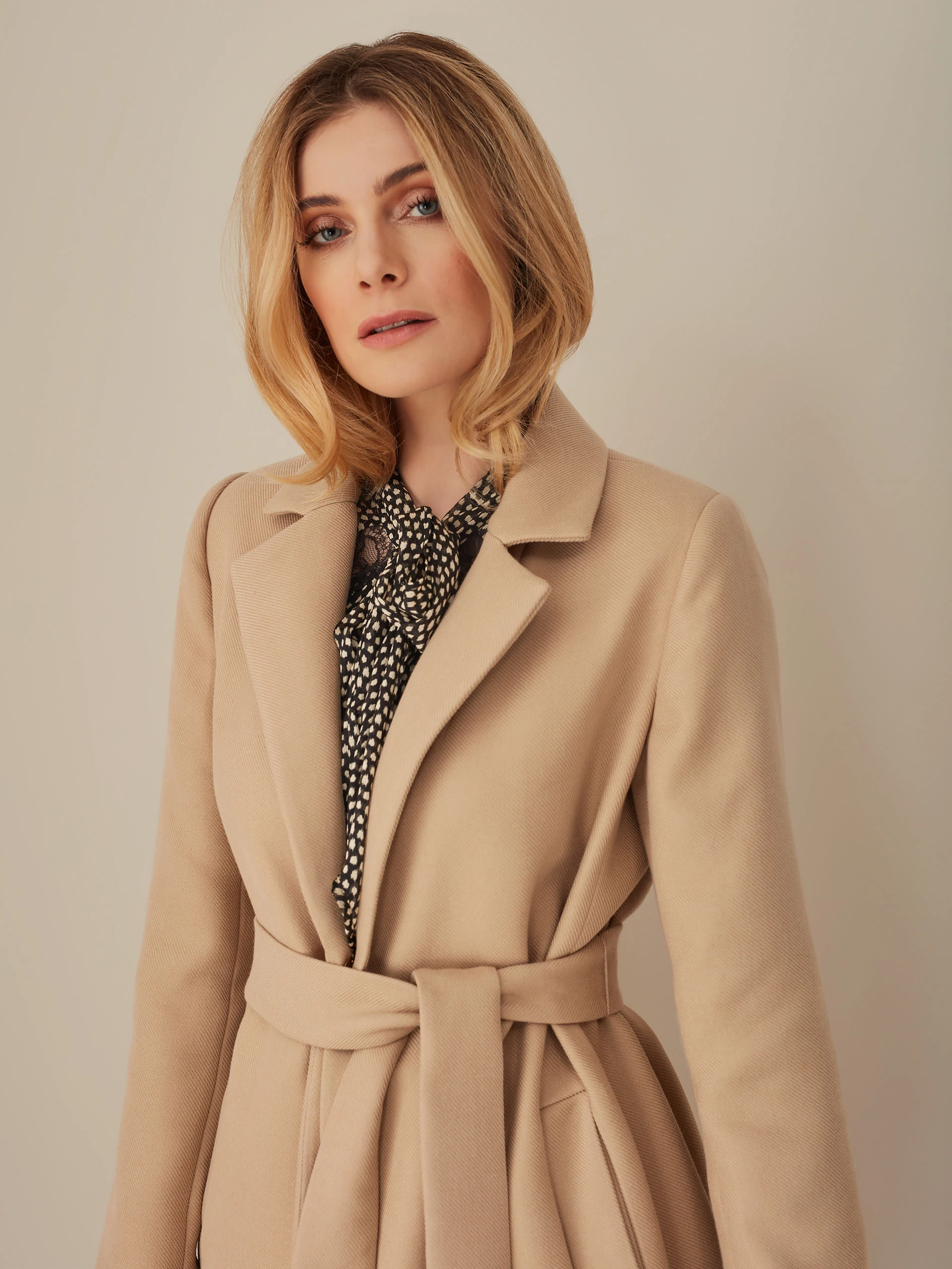 BEIGE COAT WITH BELT
