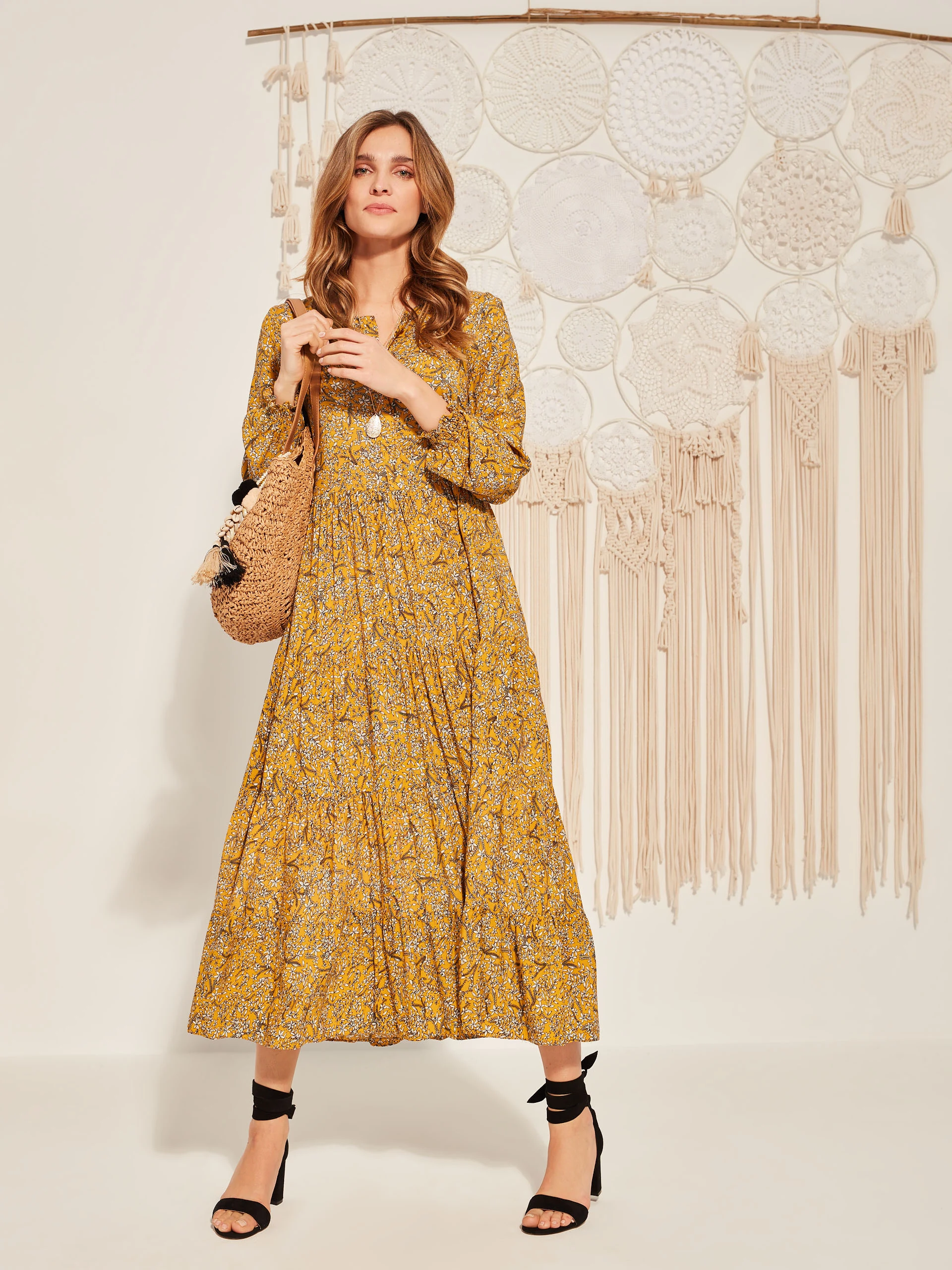 BOHO STYLE DRESS WITH FINE PATTERN