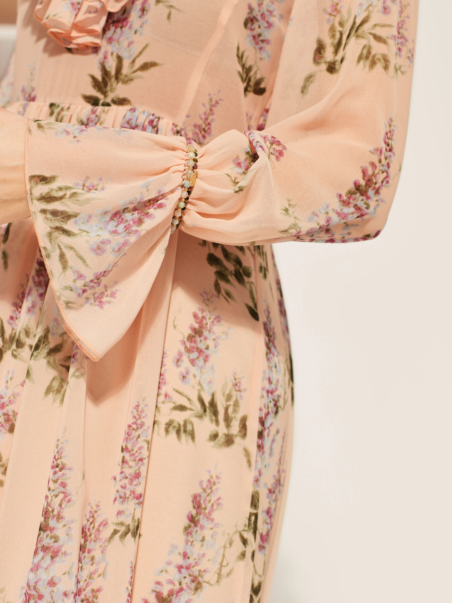 ETHEREAL FLORAL PATTERN DRESS