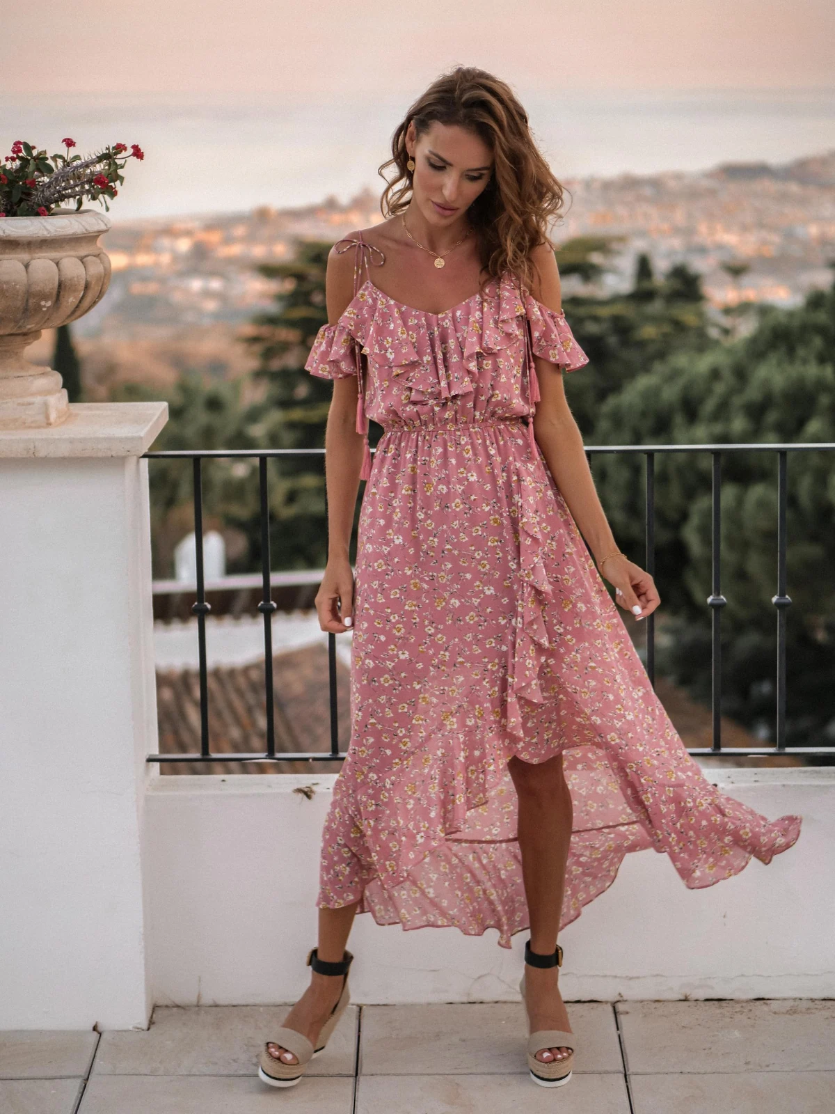 ASYMMETRICAL DRESS WITH OPEN SHOULDERS