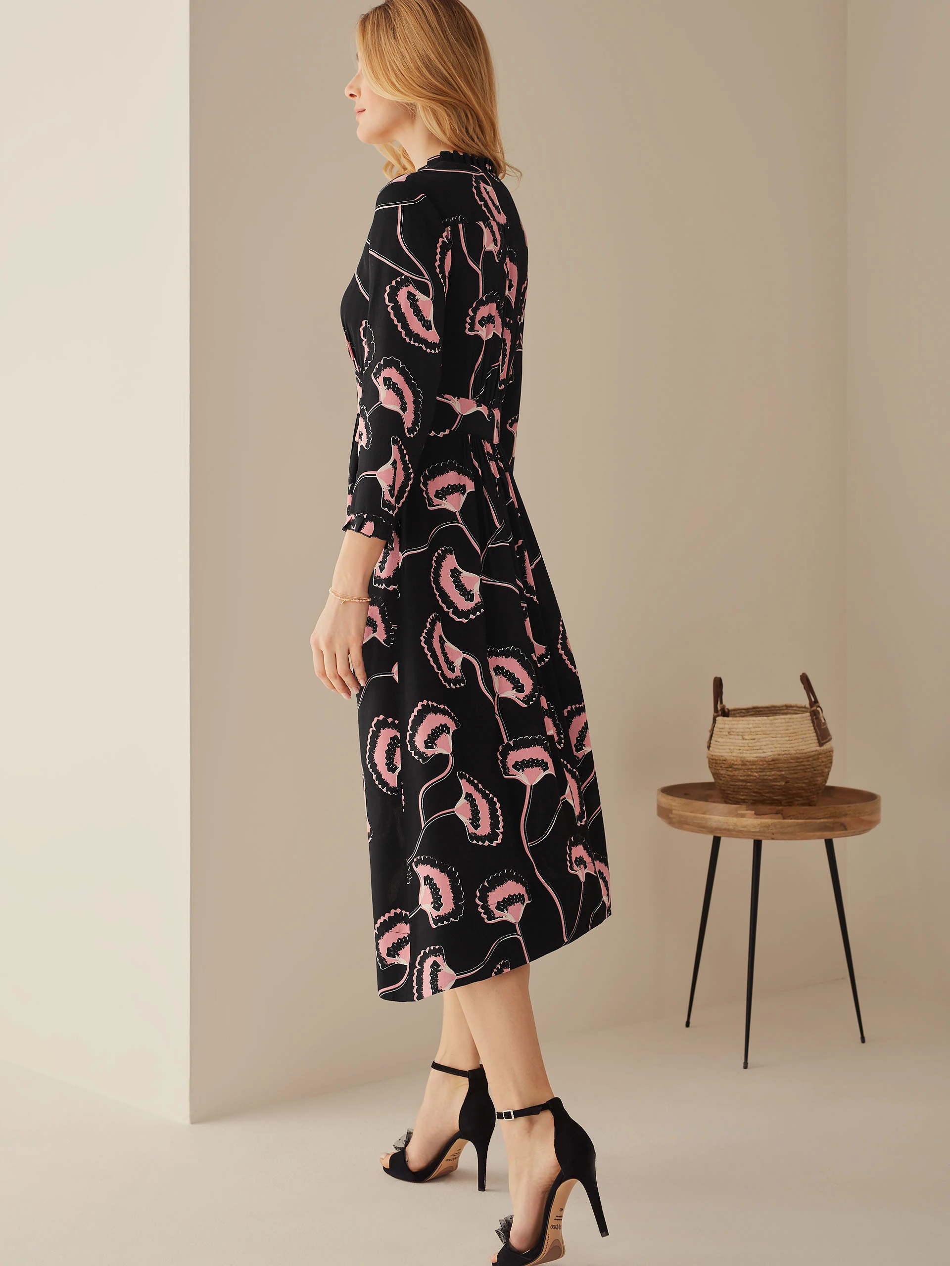 ETHEREAL FLARED DRESS
