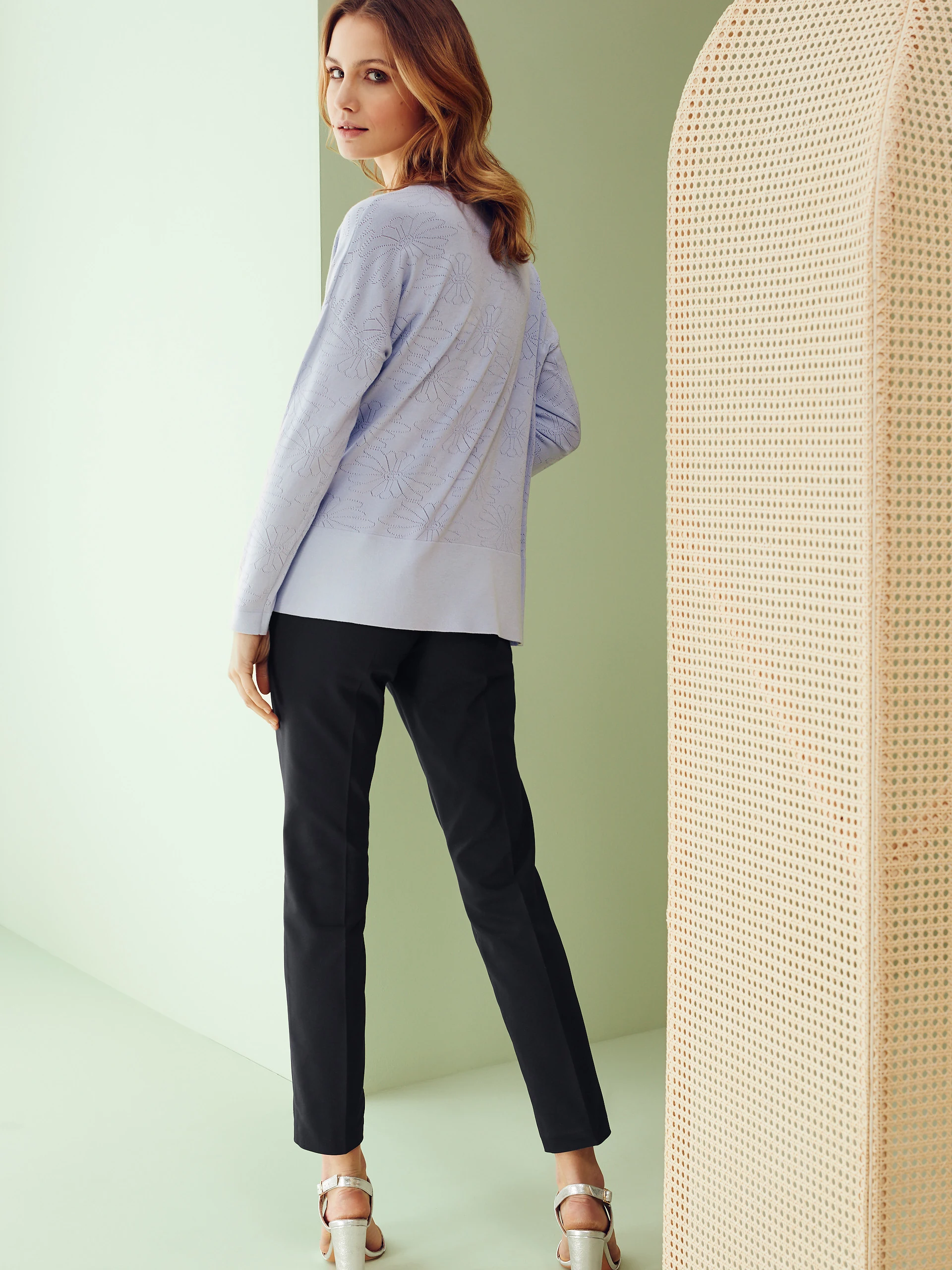 SWEATER WITH LOWERED SHOULDER LINE