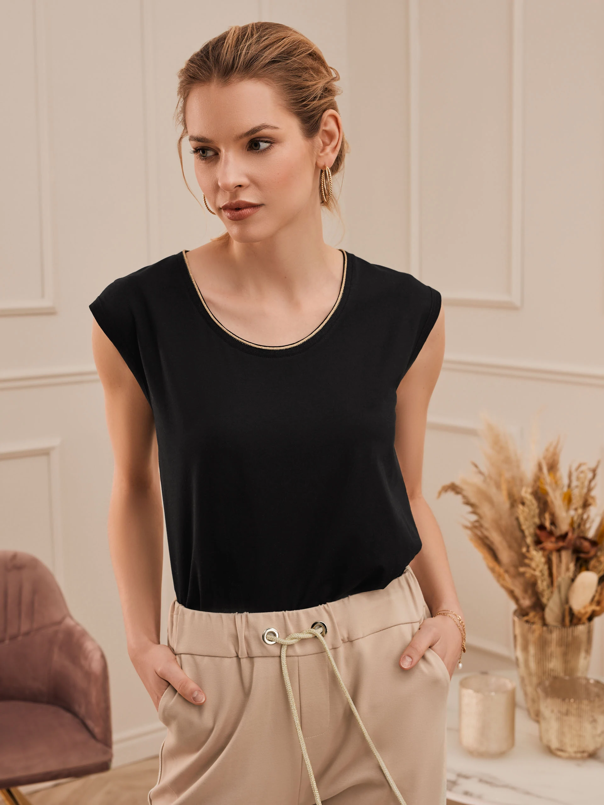 BLACK CLASSIC BLOUSE