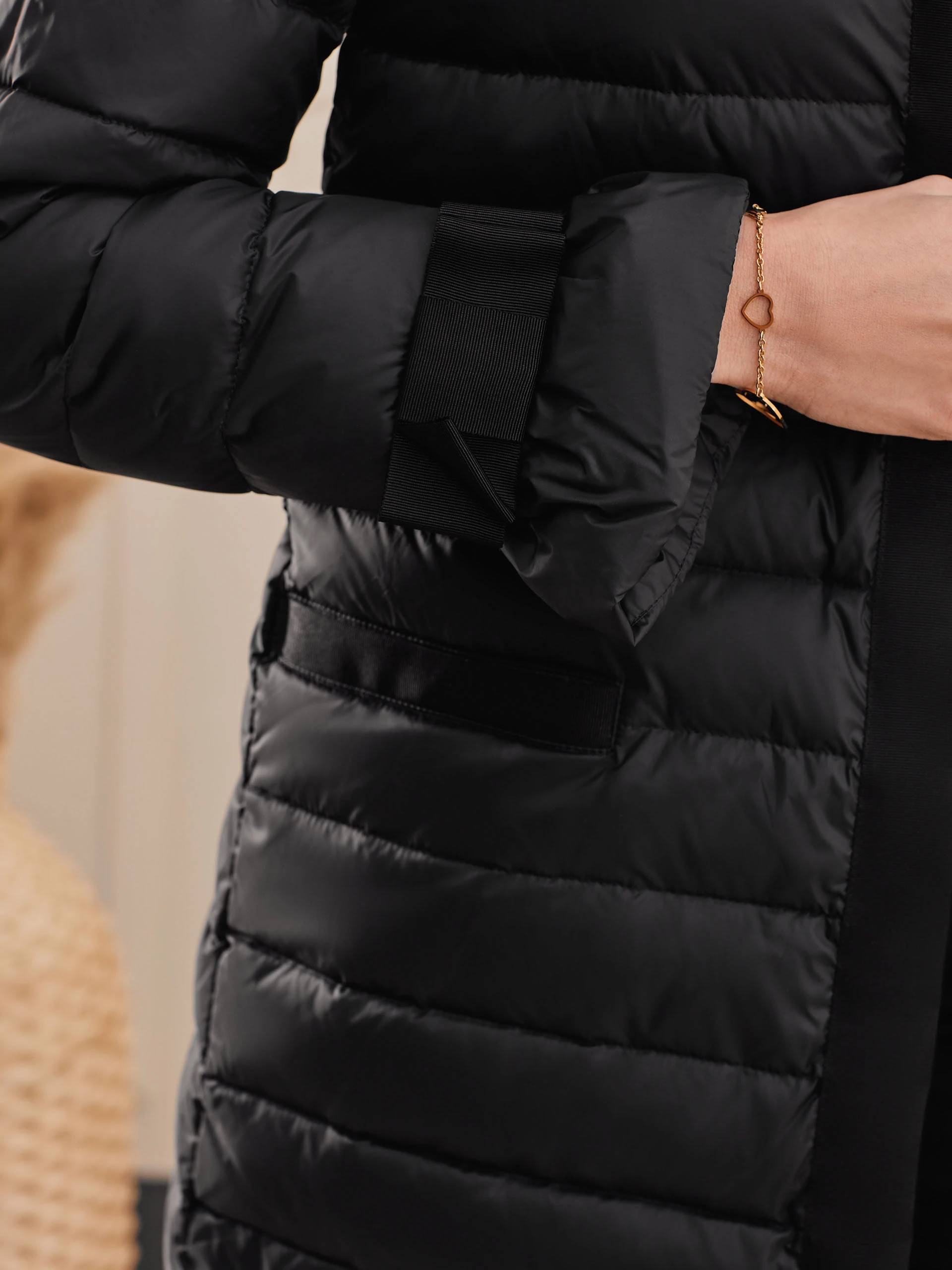 BLACK DOWN COAT
