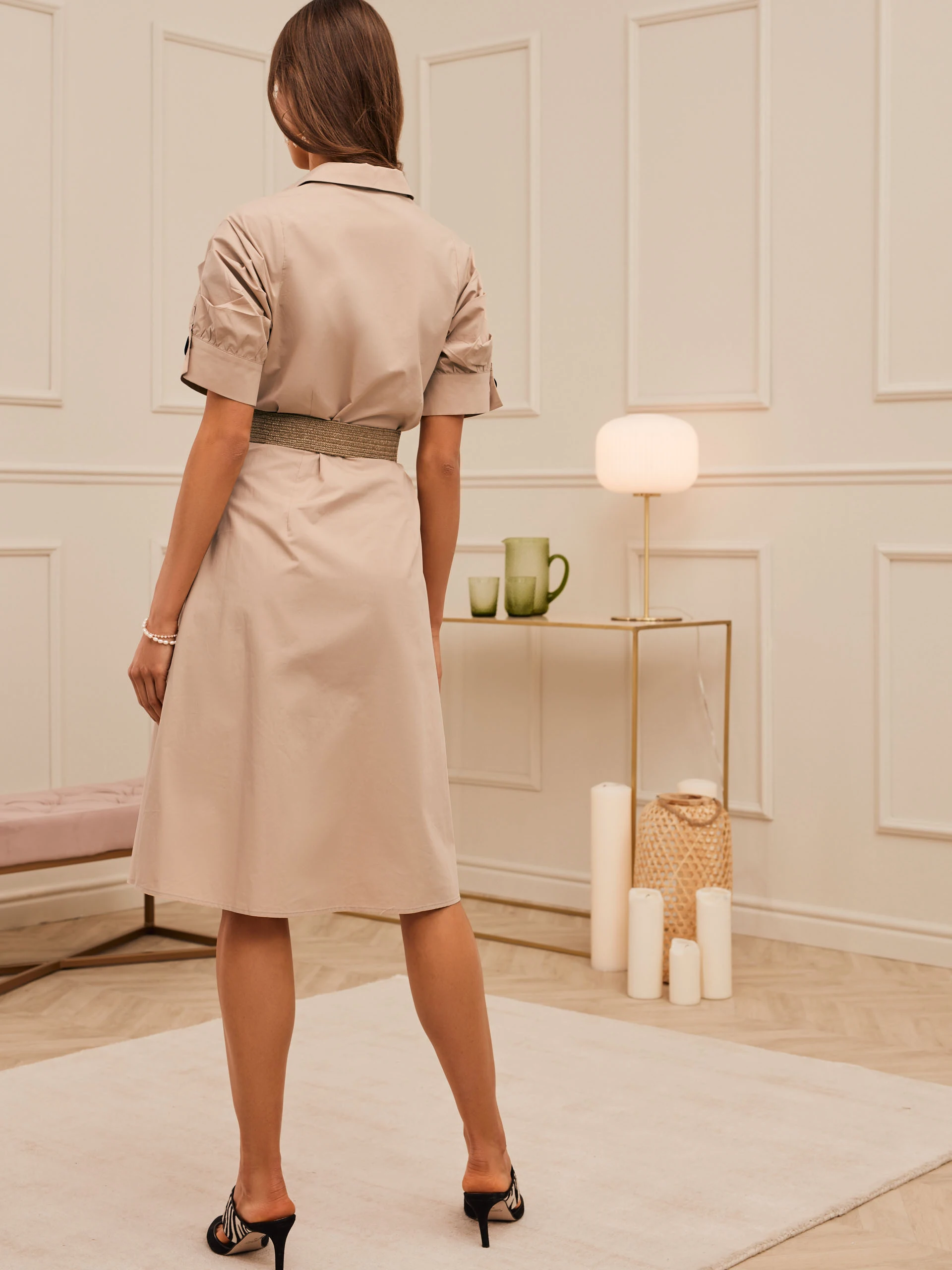 BEIGE DRESS WITH BUTTONS AND SHORT SLEEVES