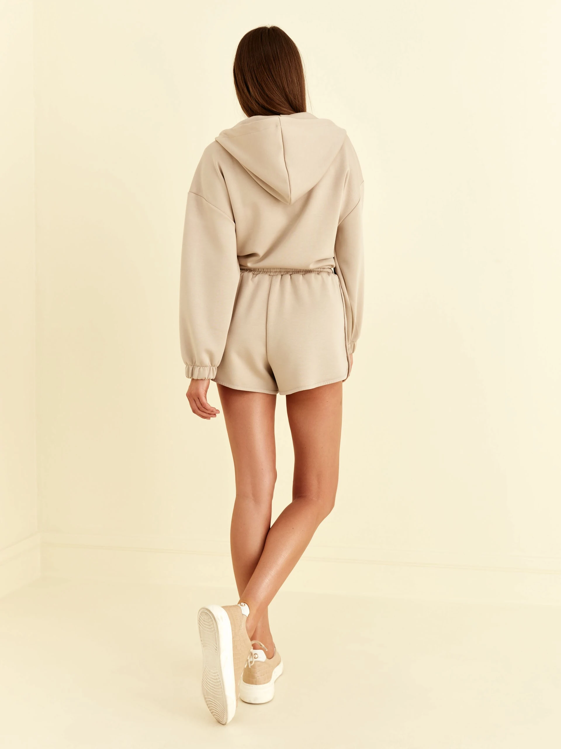BEIGE SHORT HOODIE