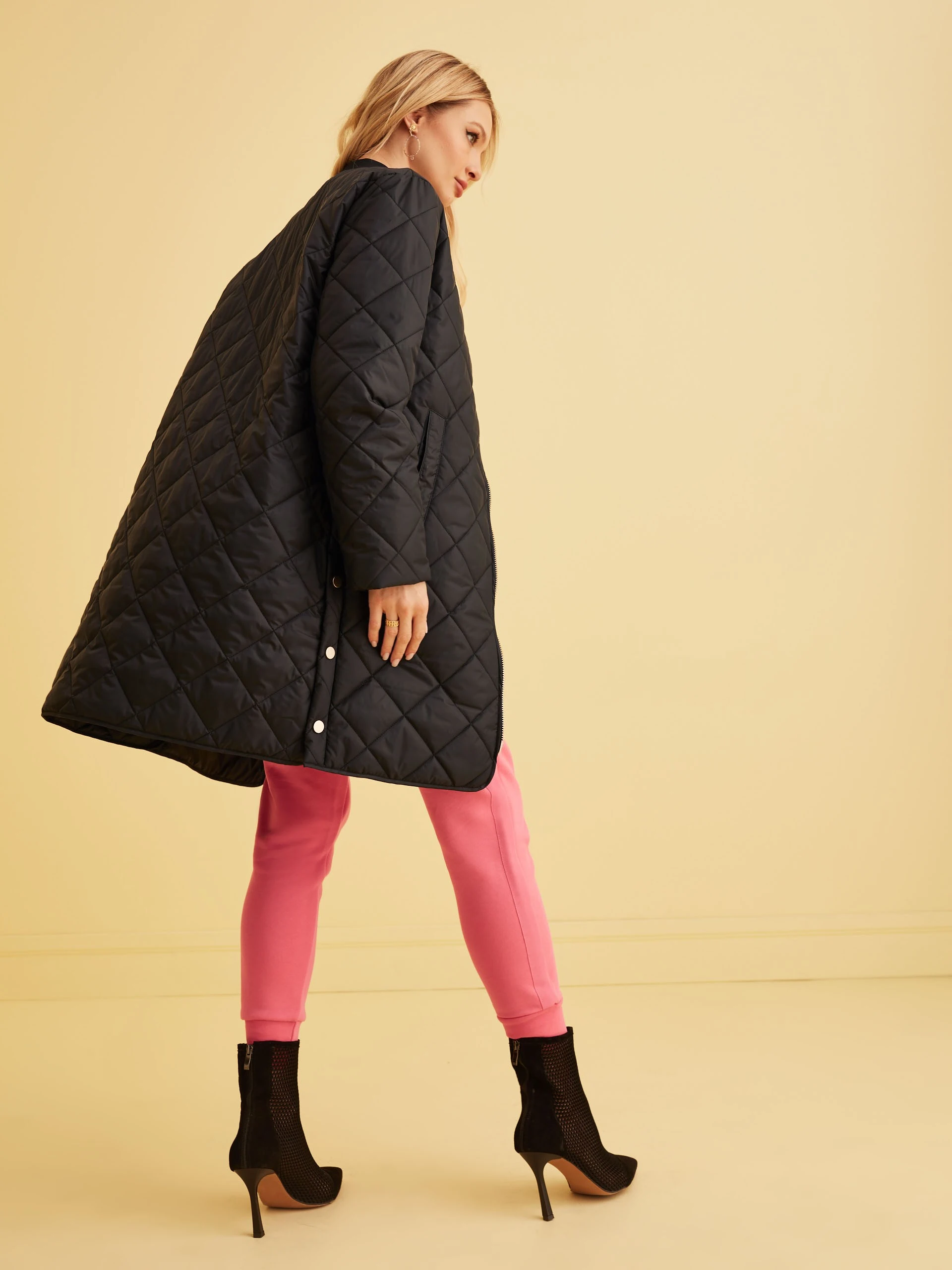 BLACK QUILTED COAT