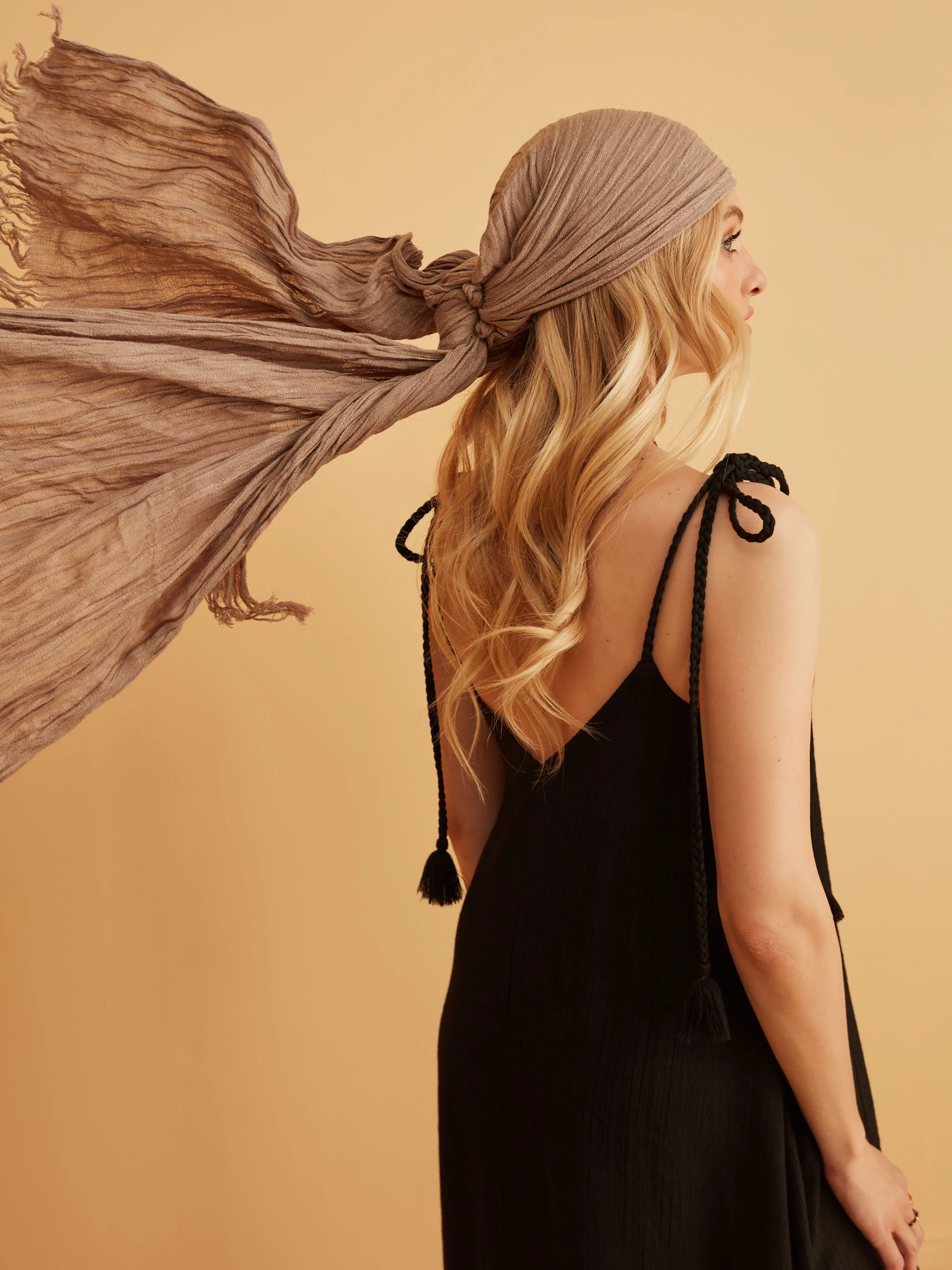 BLACK MAXI DRESS WITH TIED STRAPS