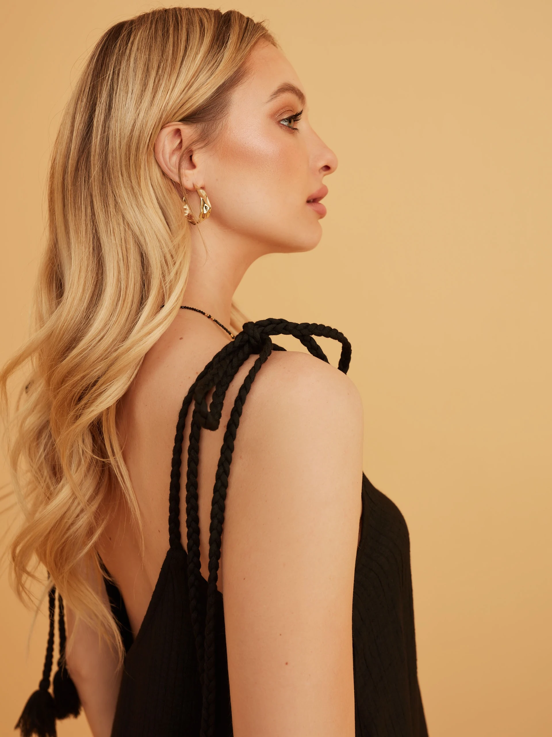 BLACK MAXI DRESS WITH TIED STRAPS