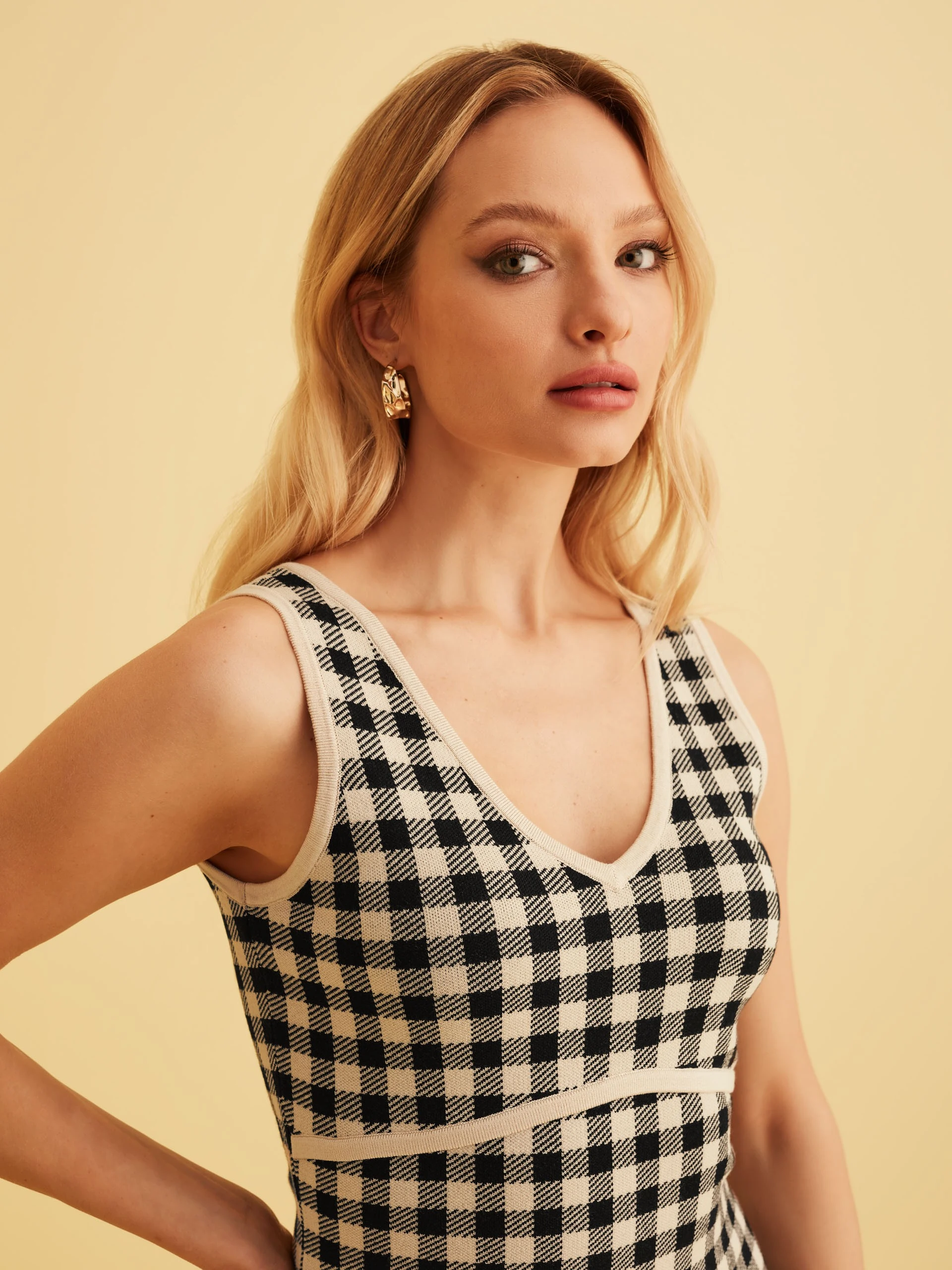 BLACK AND WHITE CHECKED DRESS