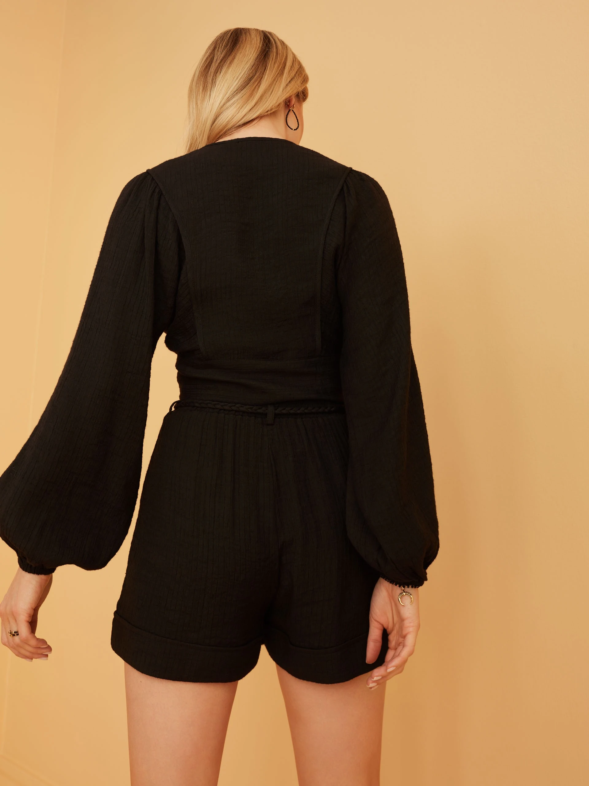 BLACK SHORTS