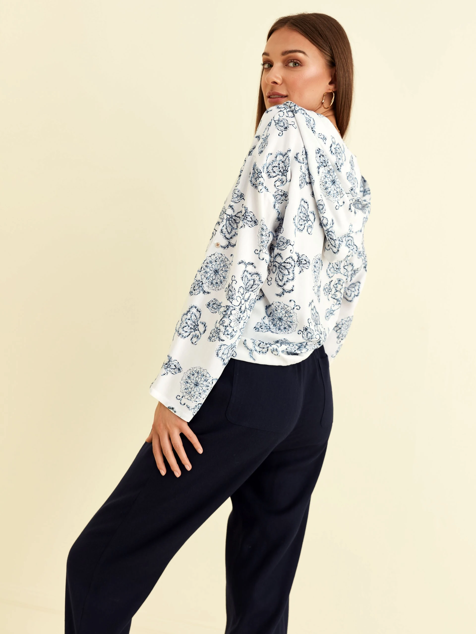 NAVY PANTS WITH WAIST TIE