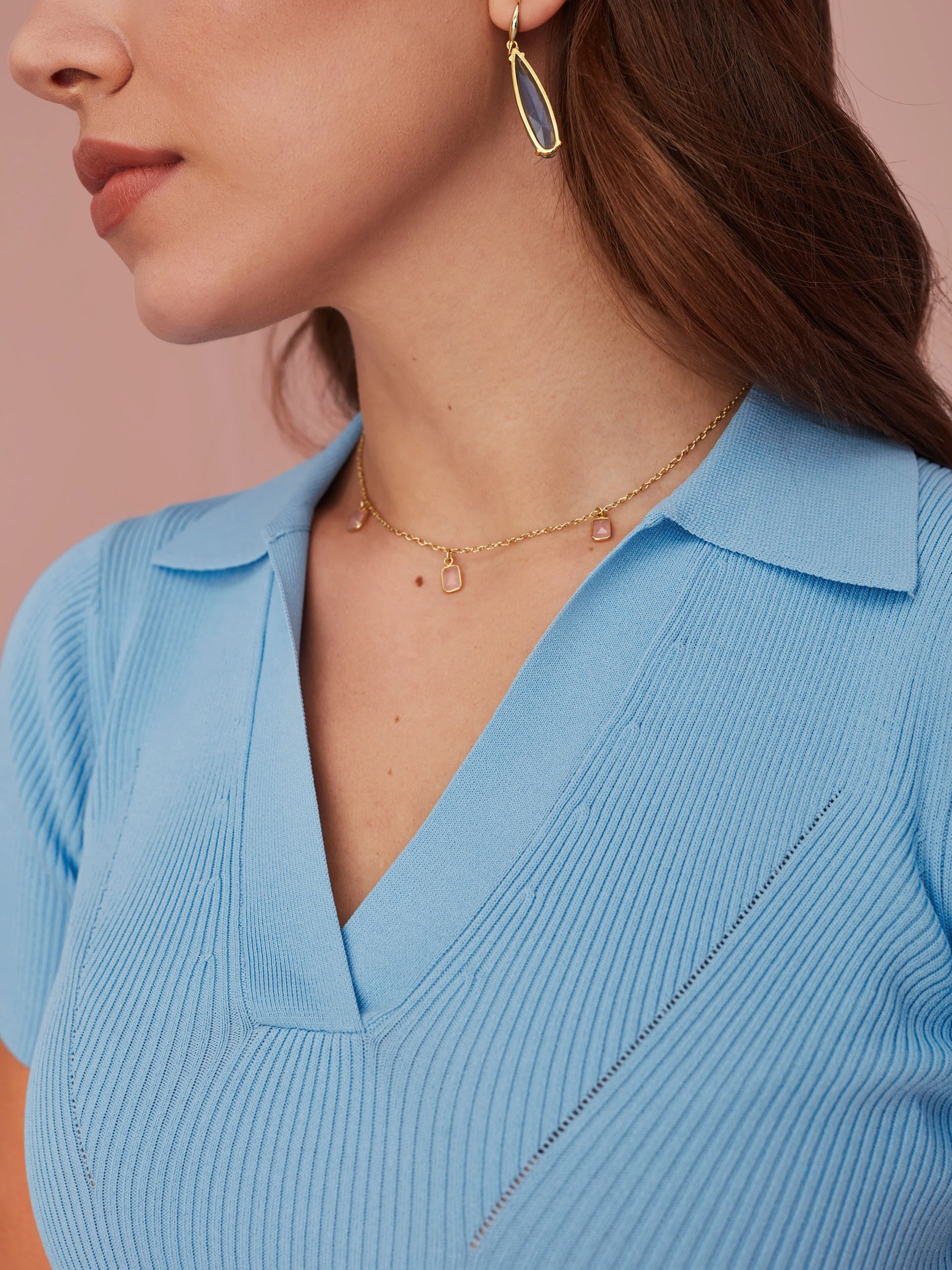 BLUE SWEATER WITH COLLAR