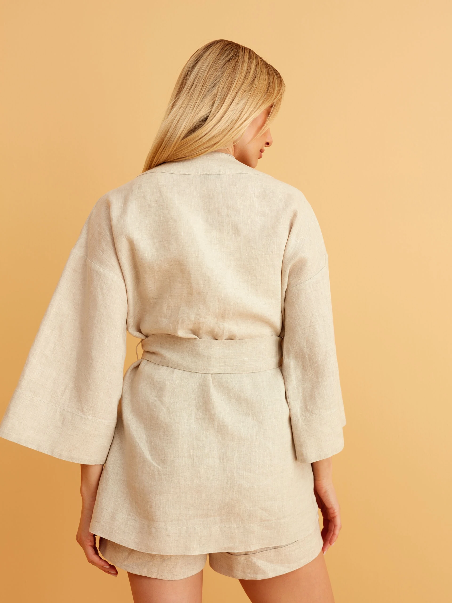 BEIGE KIMONO WITH TIE WAIST