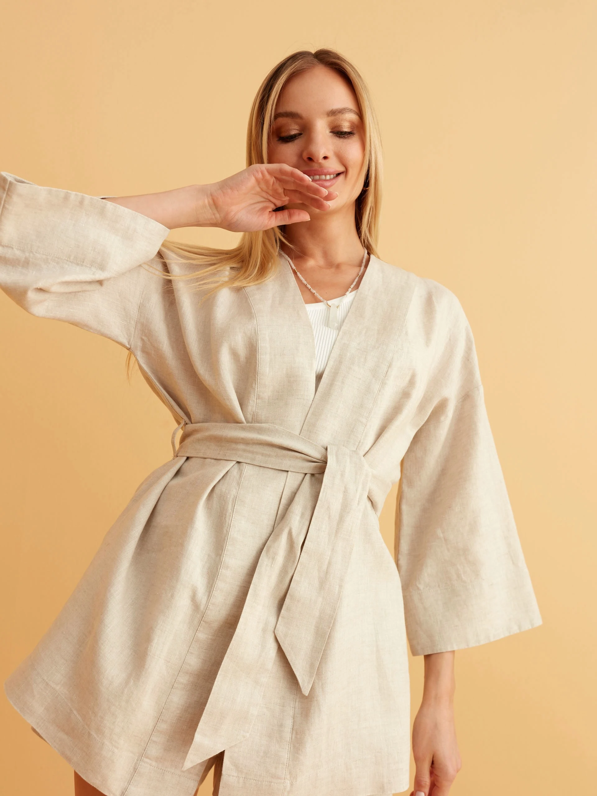BEIGE KIMONO WITH TIE WAIST