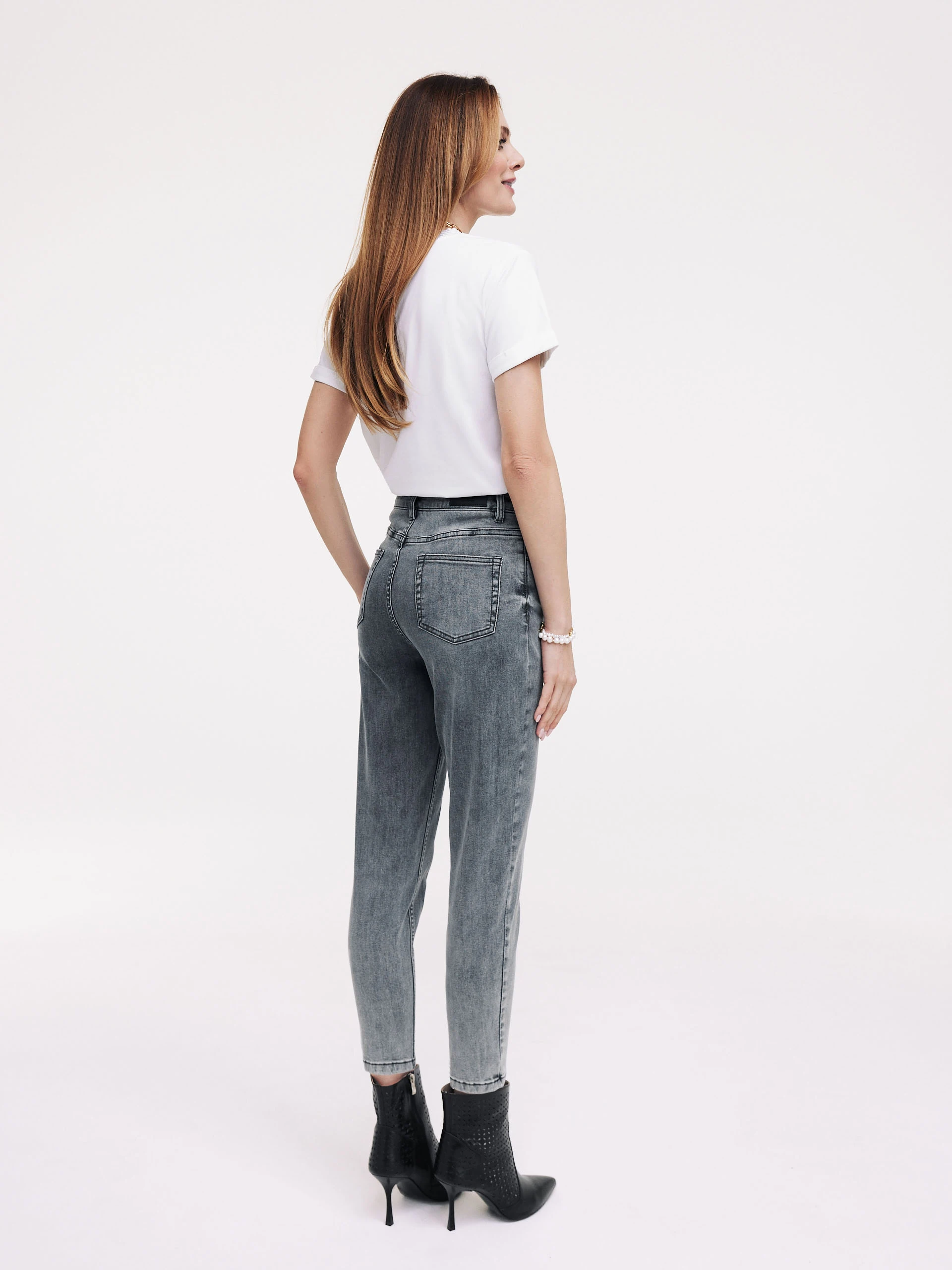 White T-shirt with V neckline