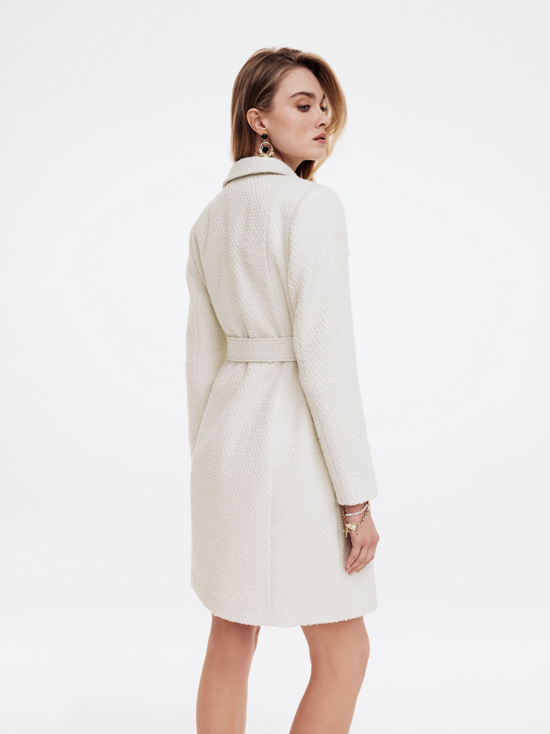 Coat in ecru color