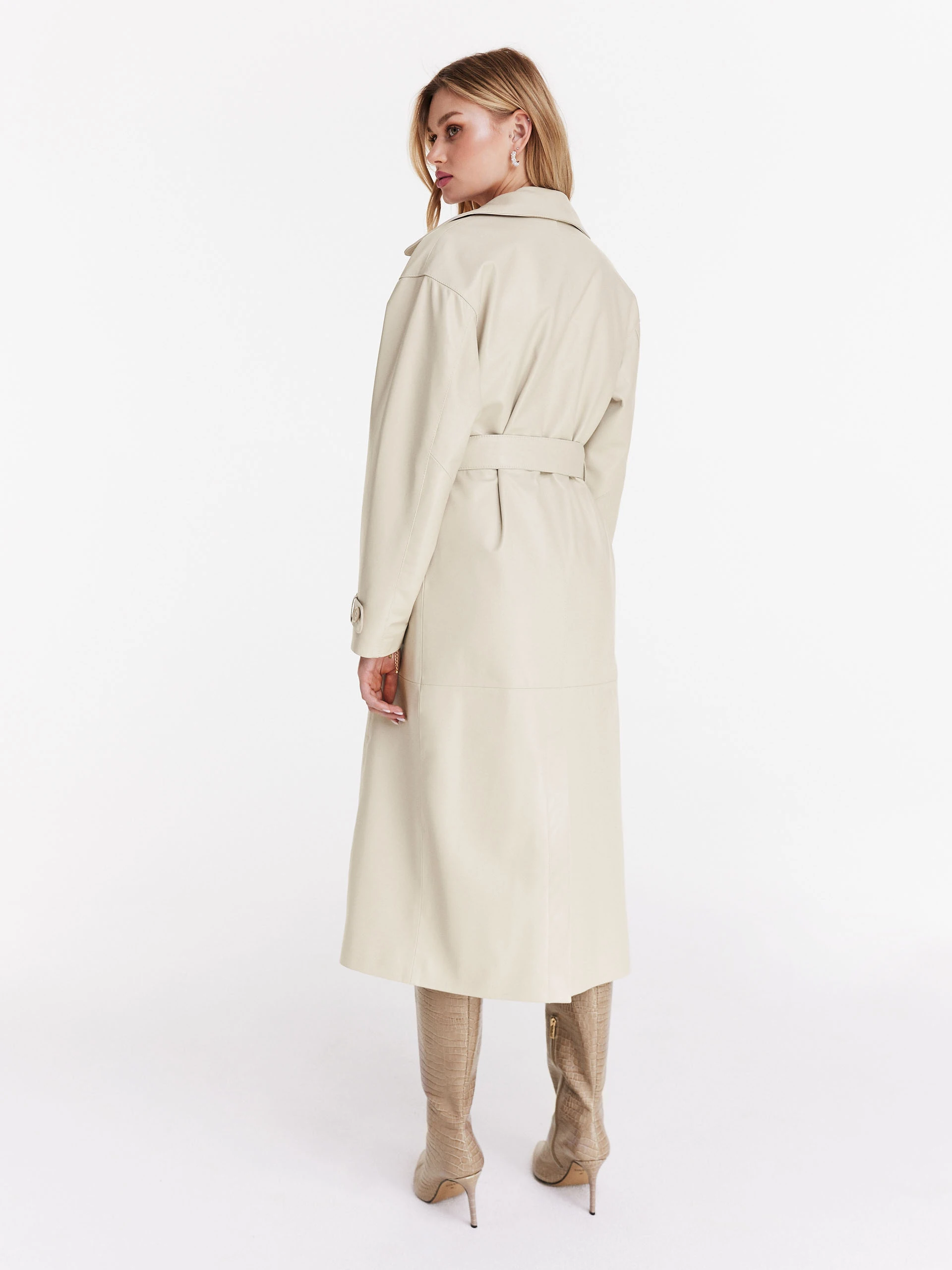 Long leather coat in ecru color