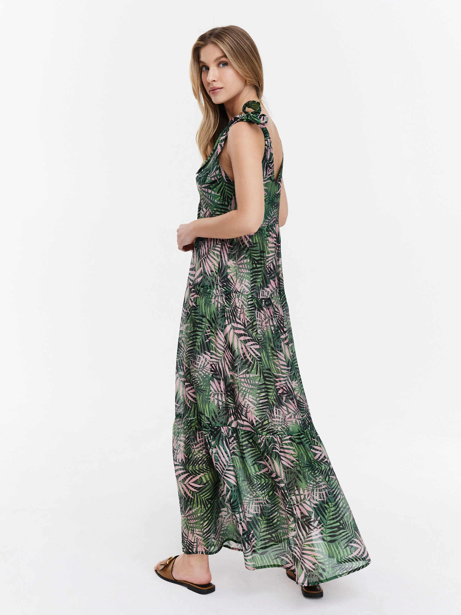Floral patterned blown-out dress