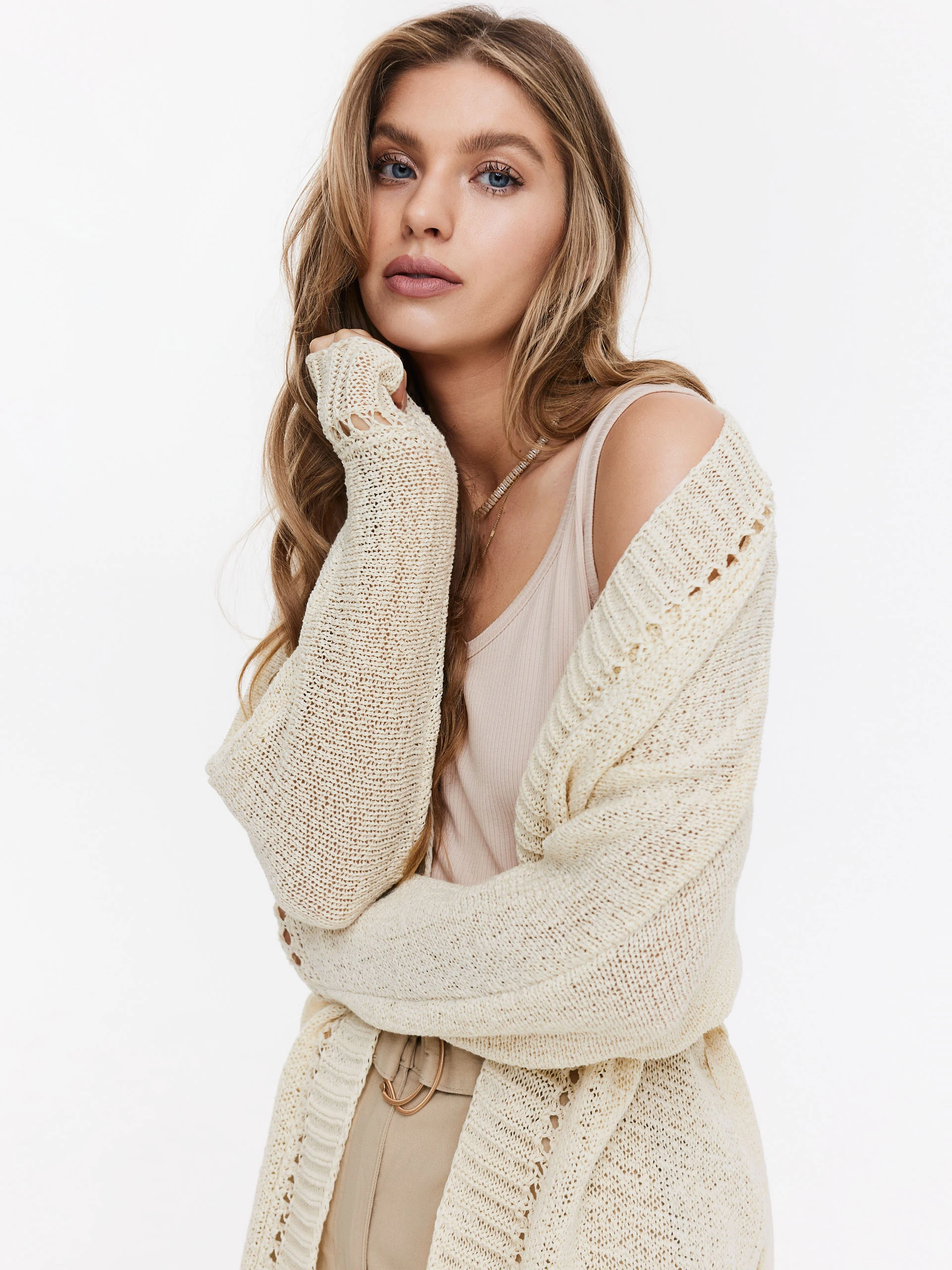 Beige long bedspread sweater