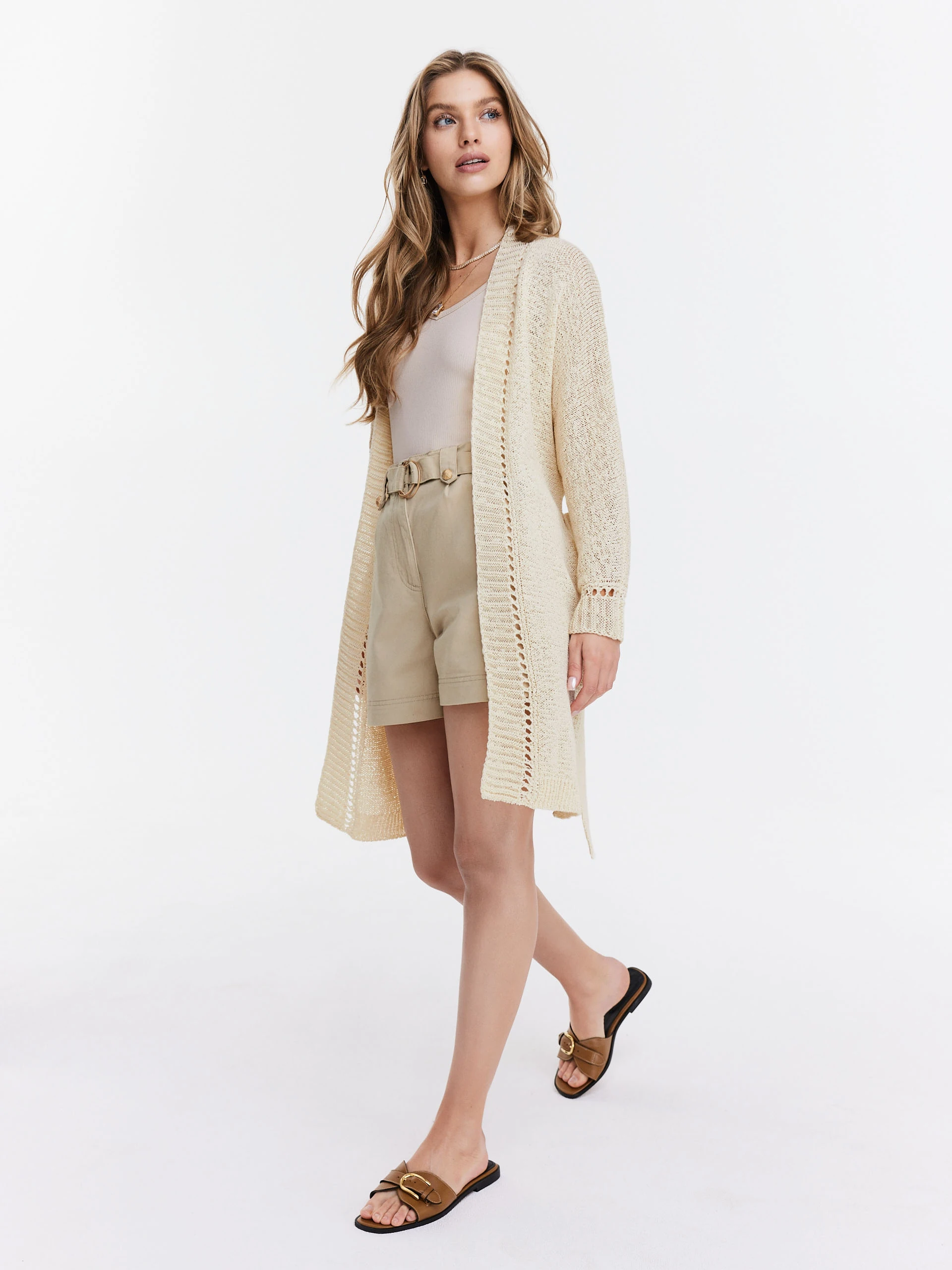 Beige long bedspread sweater