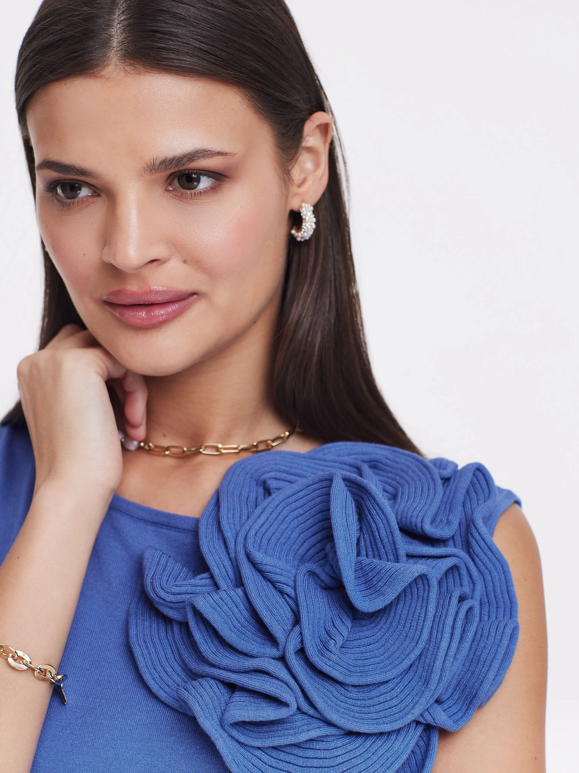 Cornflower blouse with three-dimensional flower