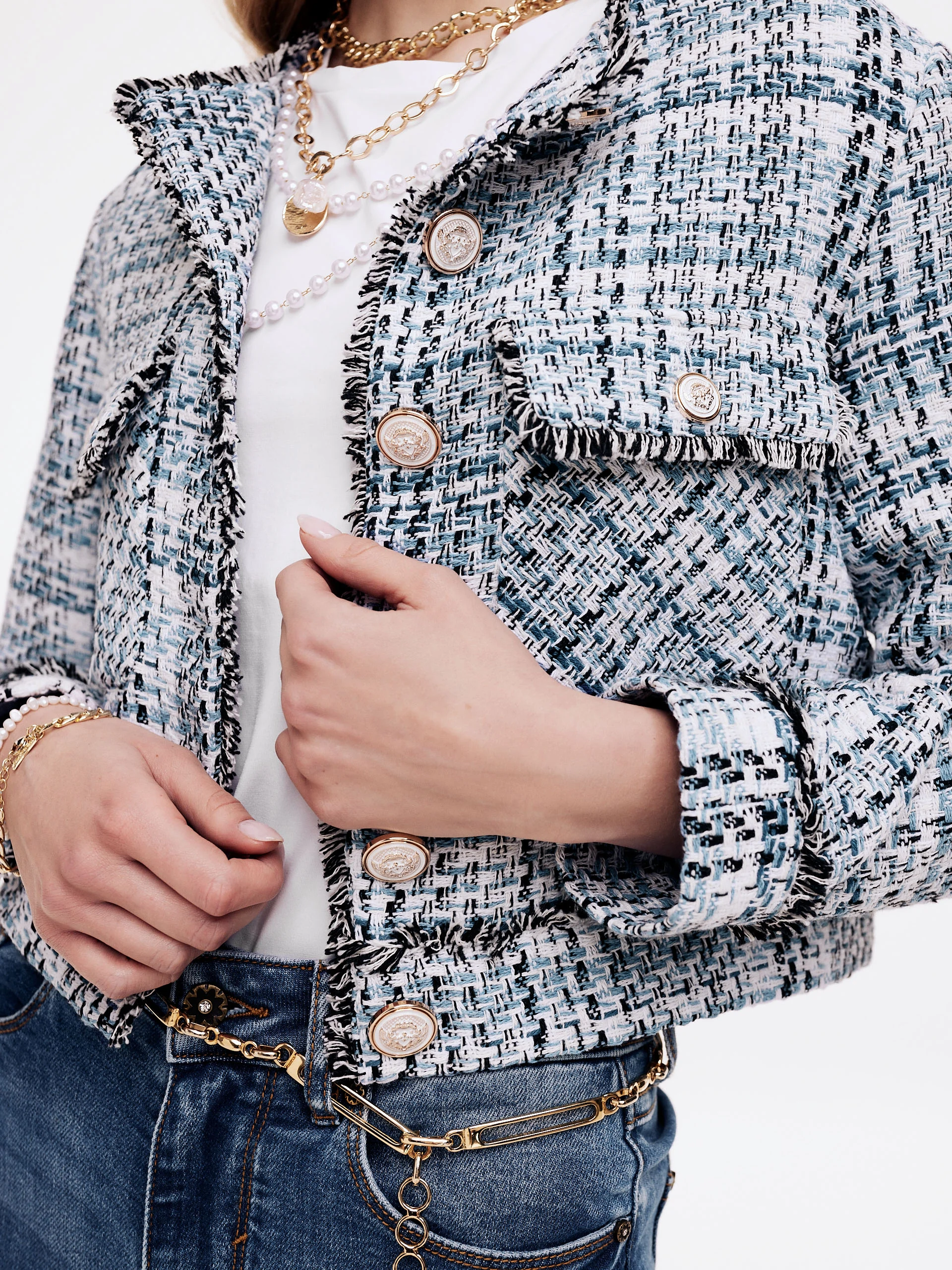 Boxy boucle knit jacket