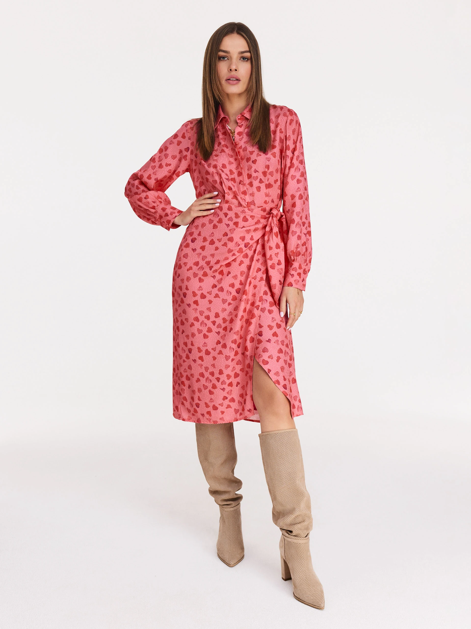 Airy pink dress with tiny hearts