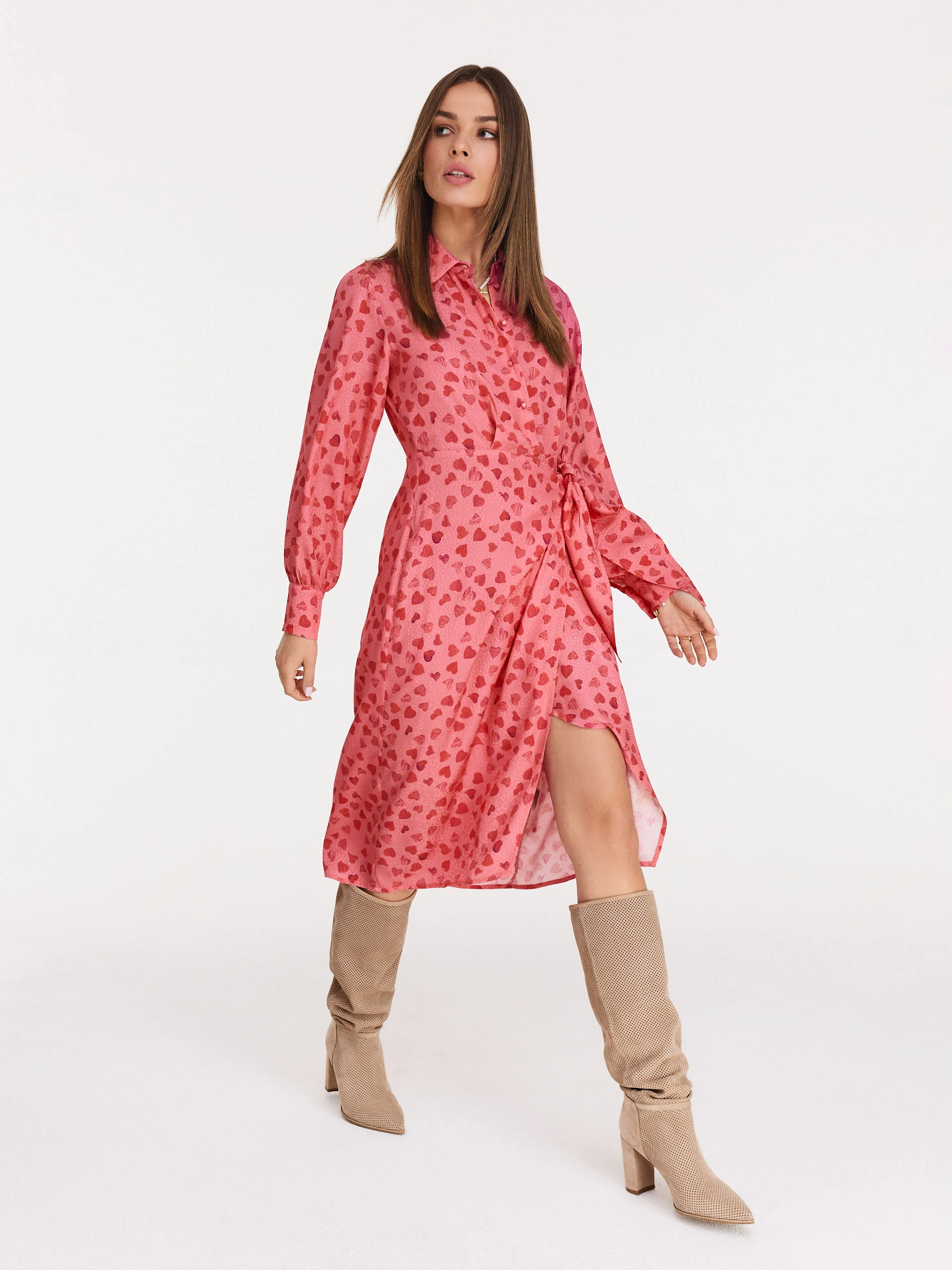 Airy pink dress with tiny hearts