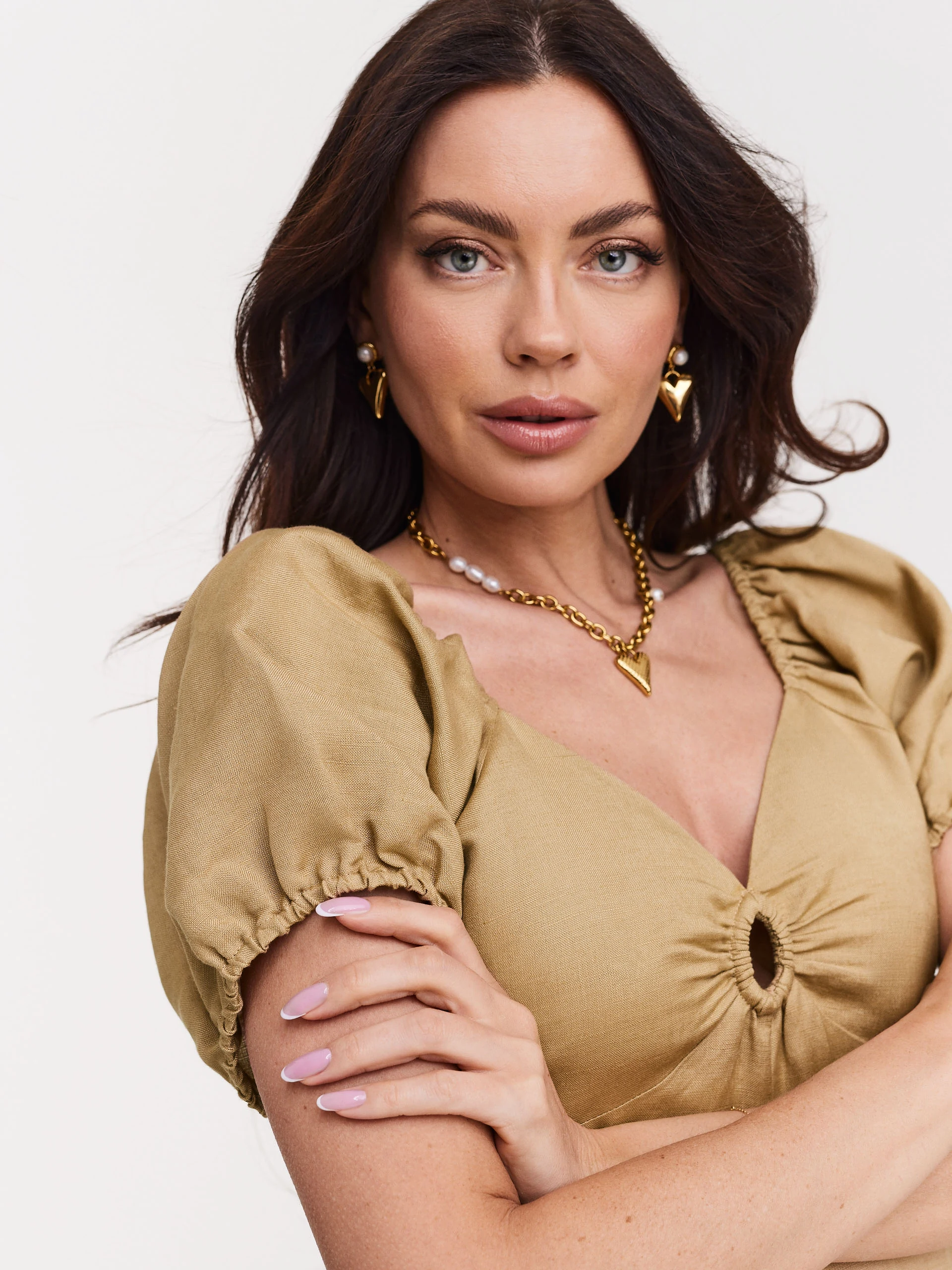 Beige linen dress with buffets