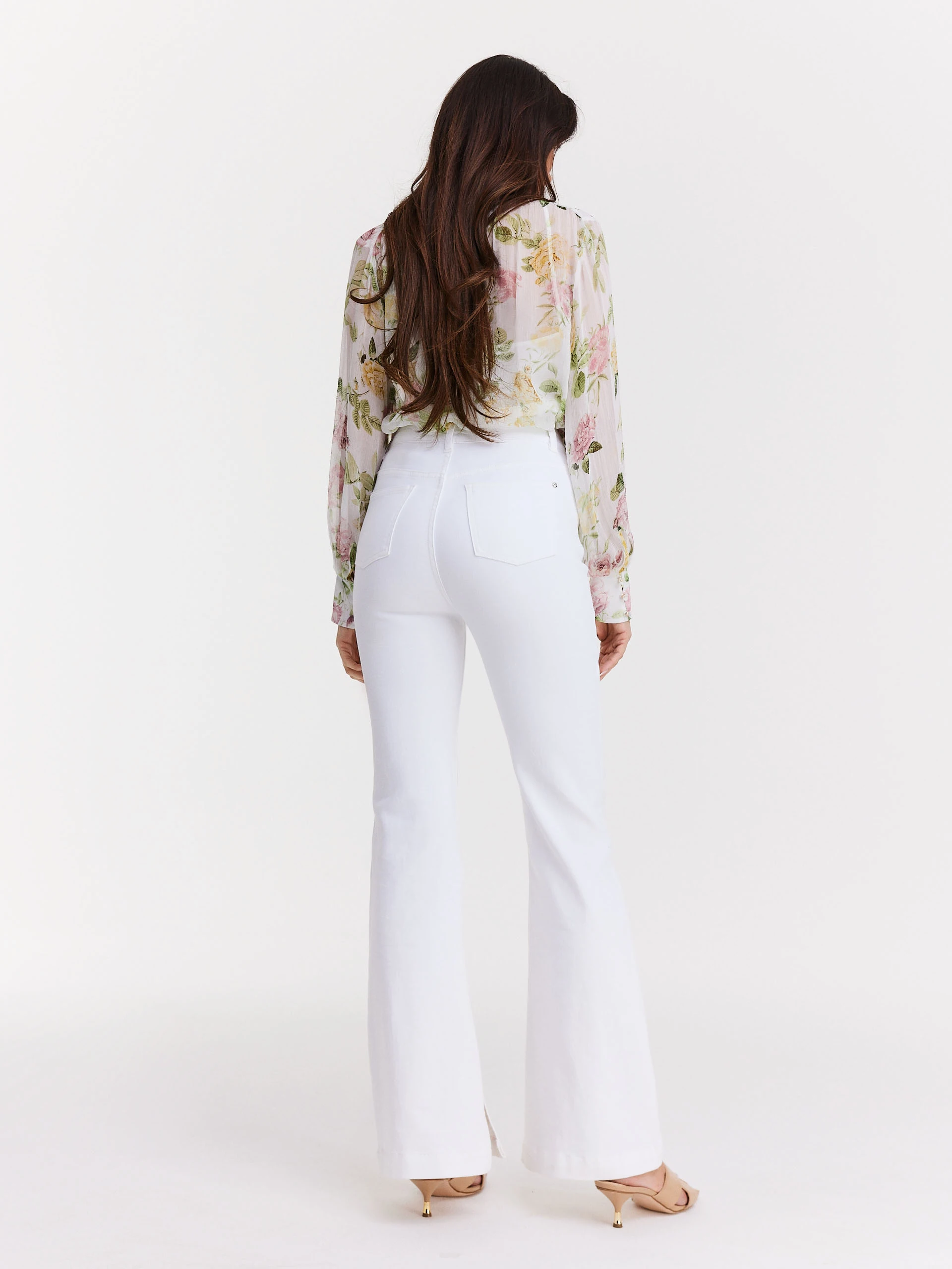 White cotton pants with flared legs