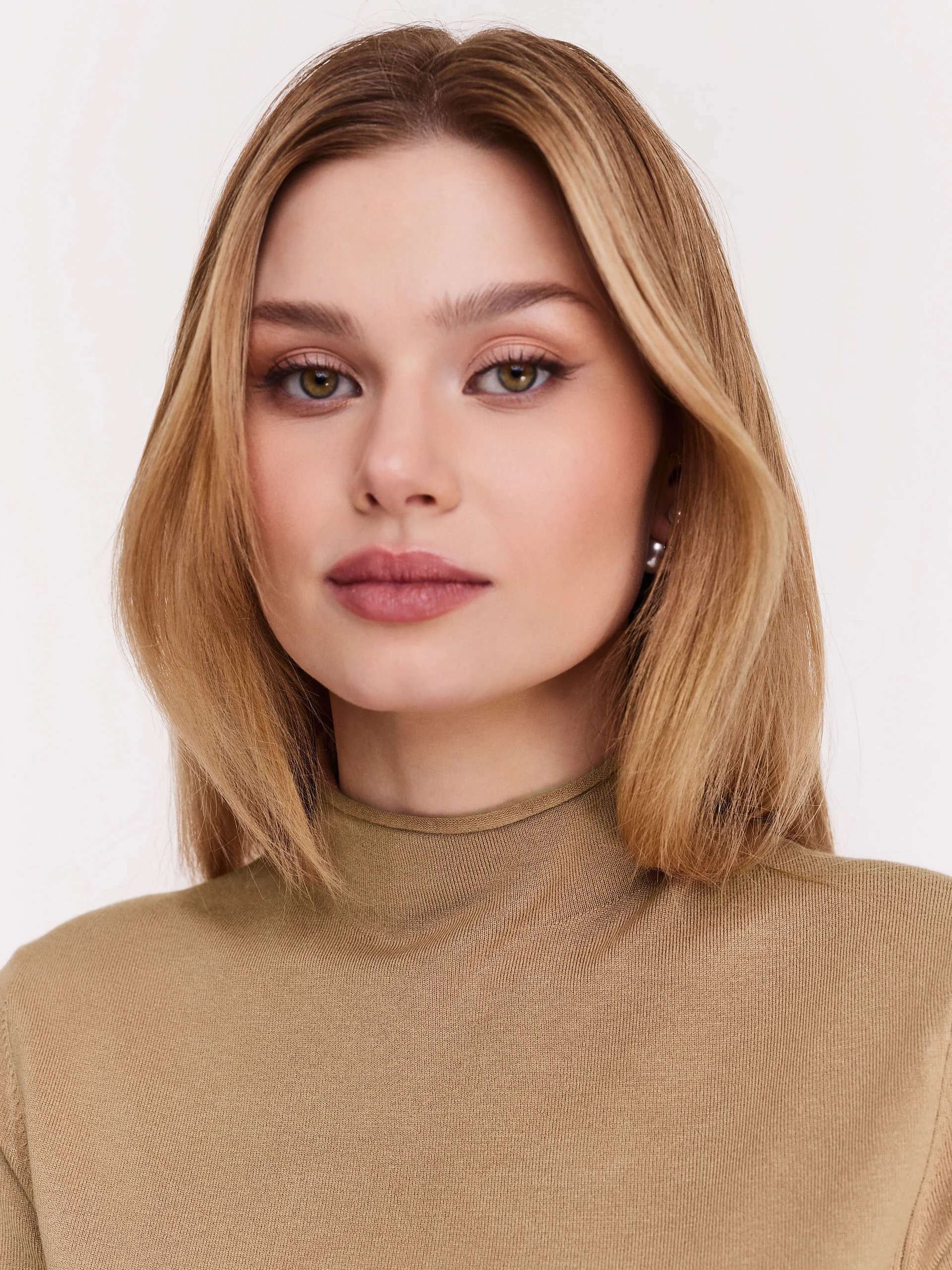 Caramel viscose short sleeve sweater