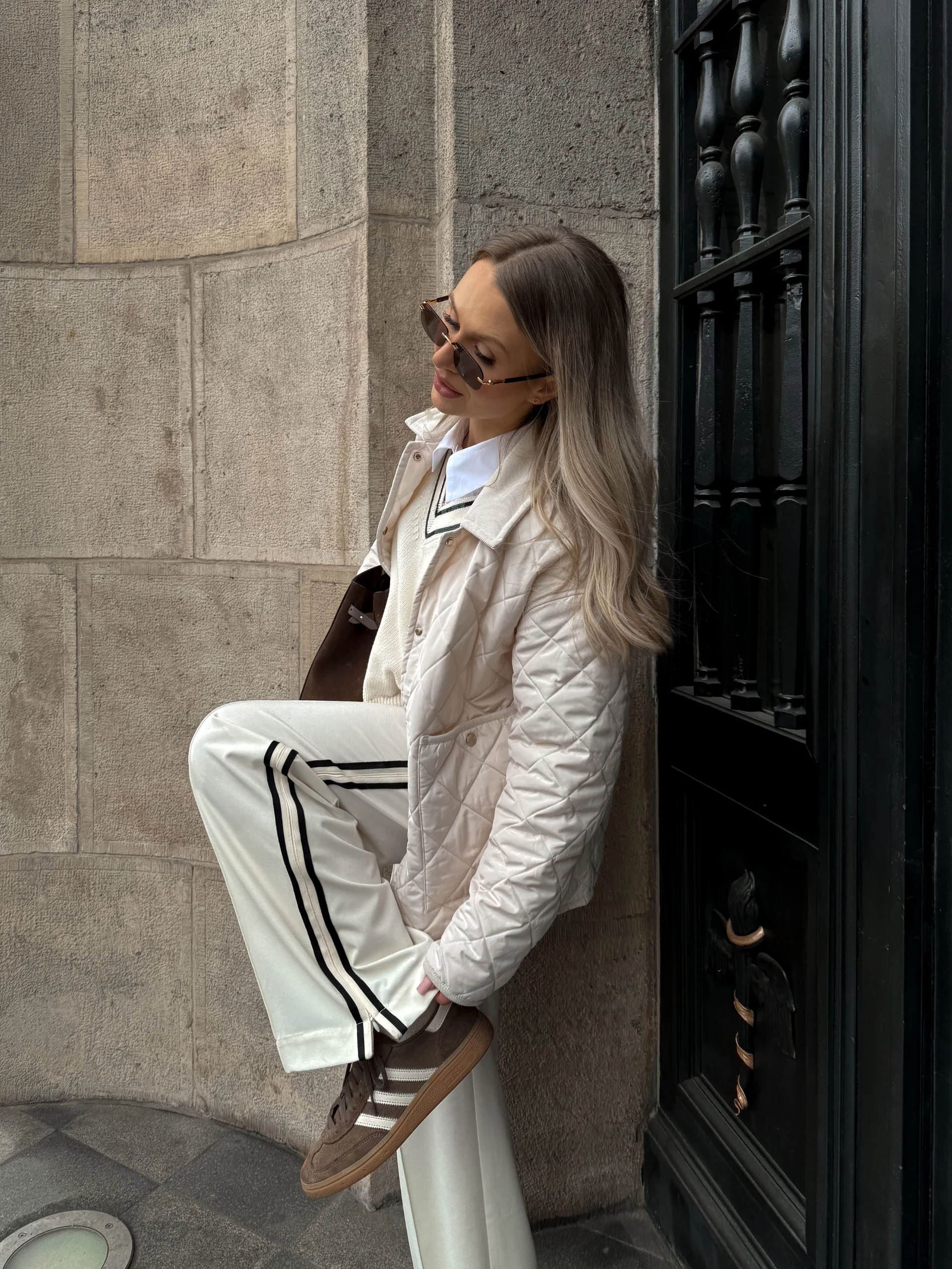 Short quilted jacket in ecru