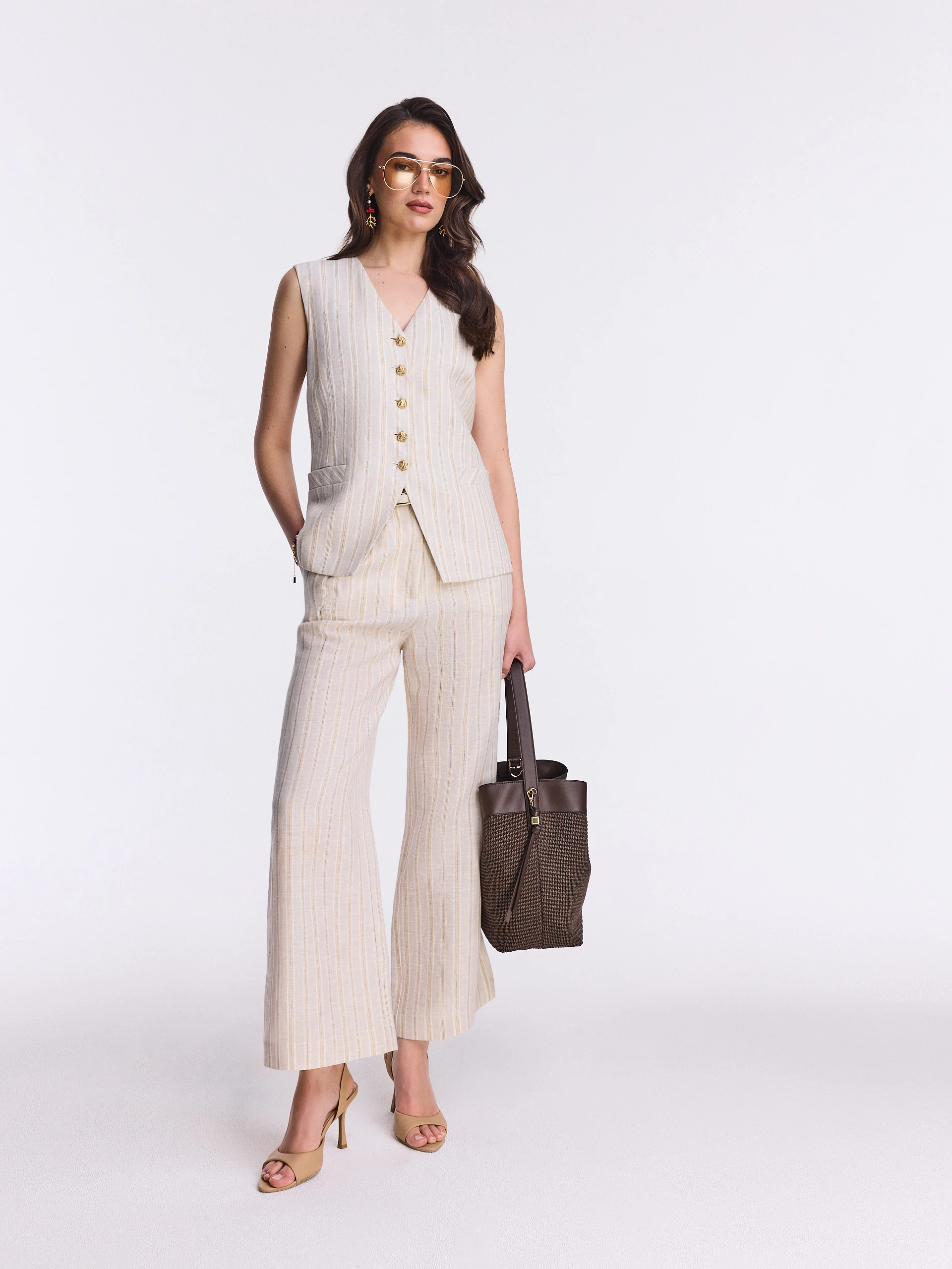 Linen trousers with metallic thread