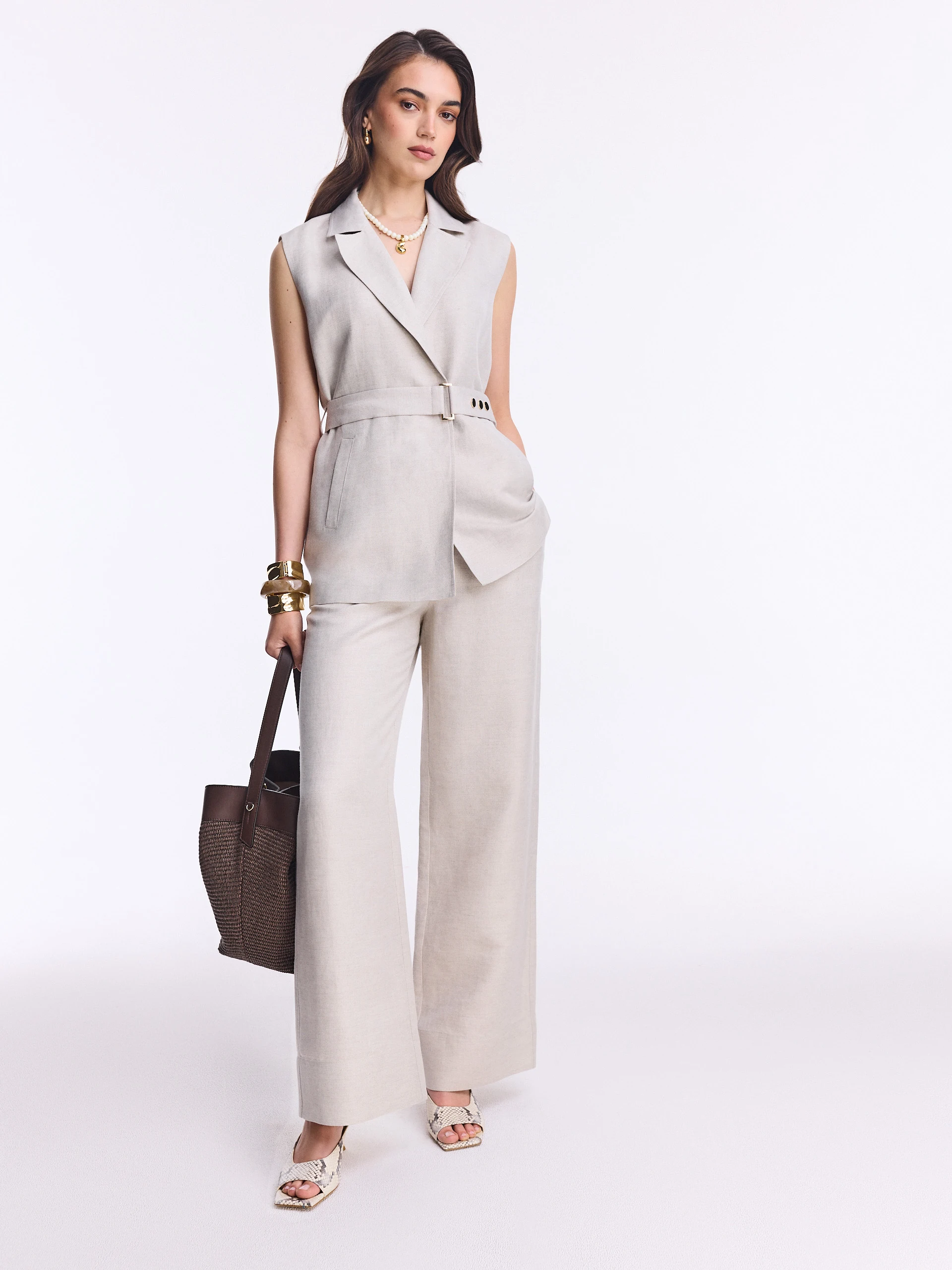 Loose beige linen and viscose trousers