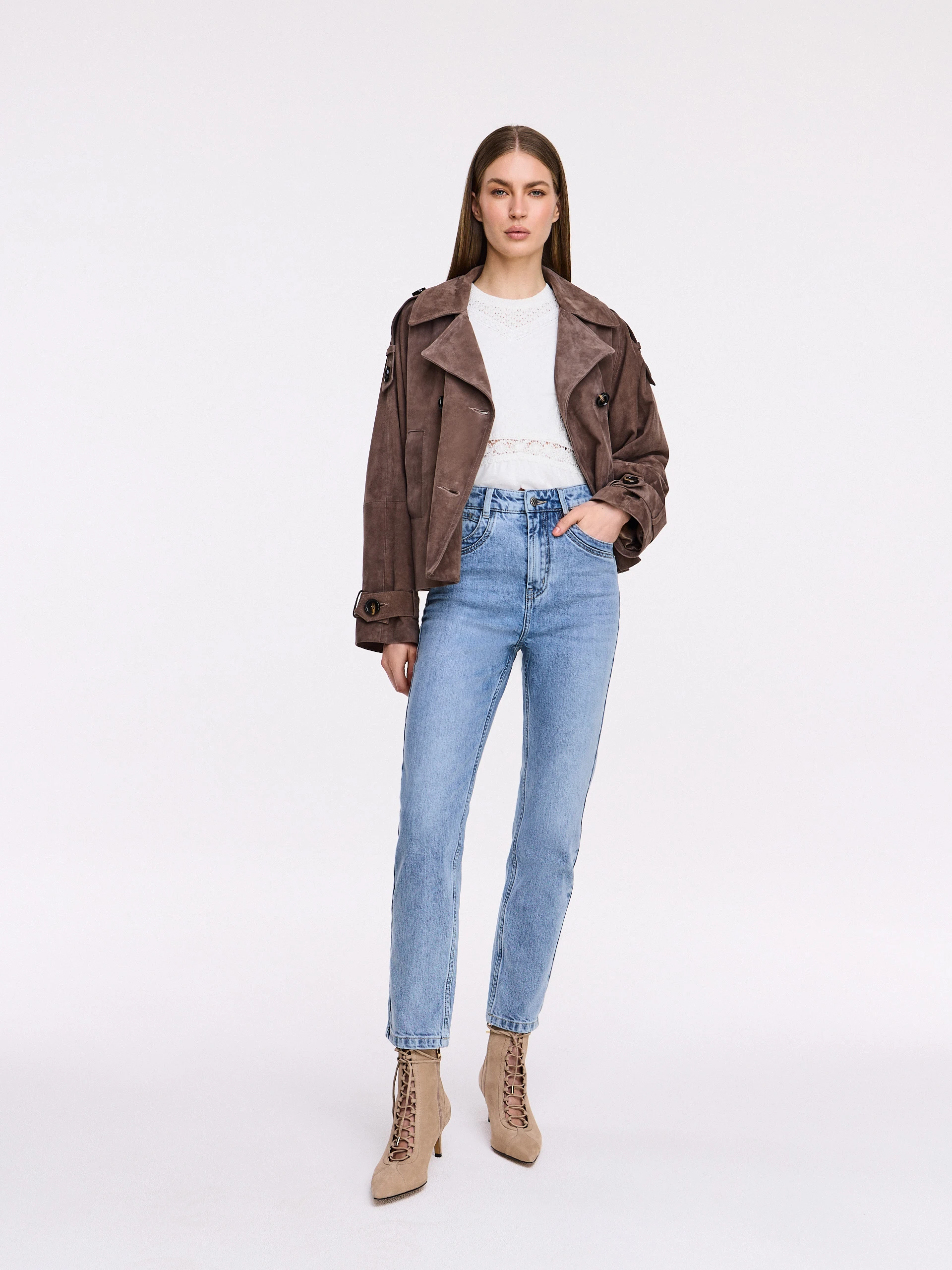Spodnie jeansowe o kroju mom slim fit