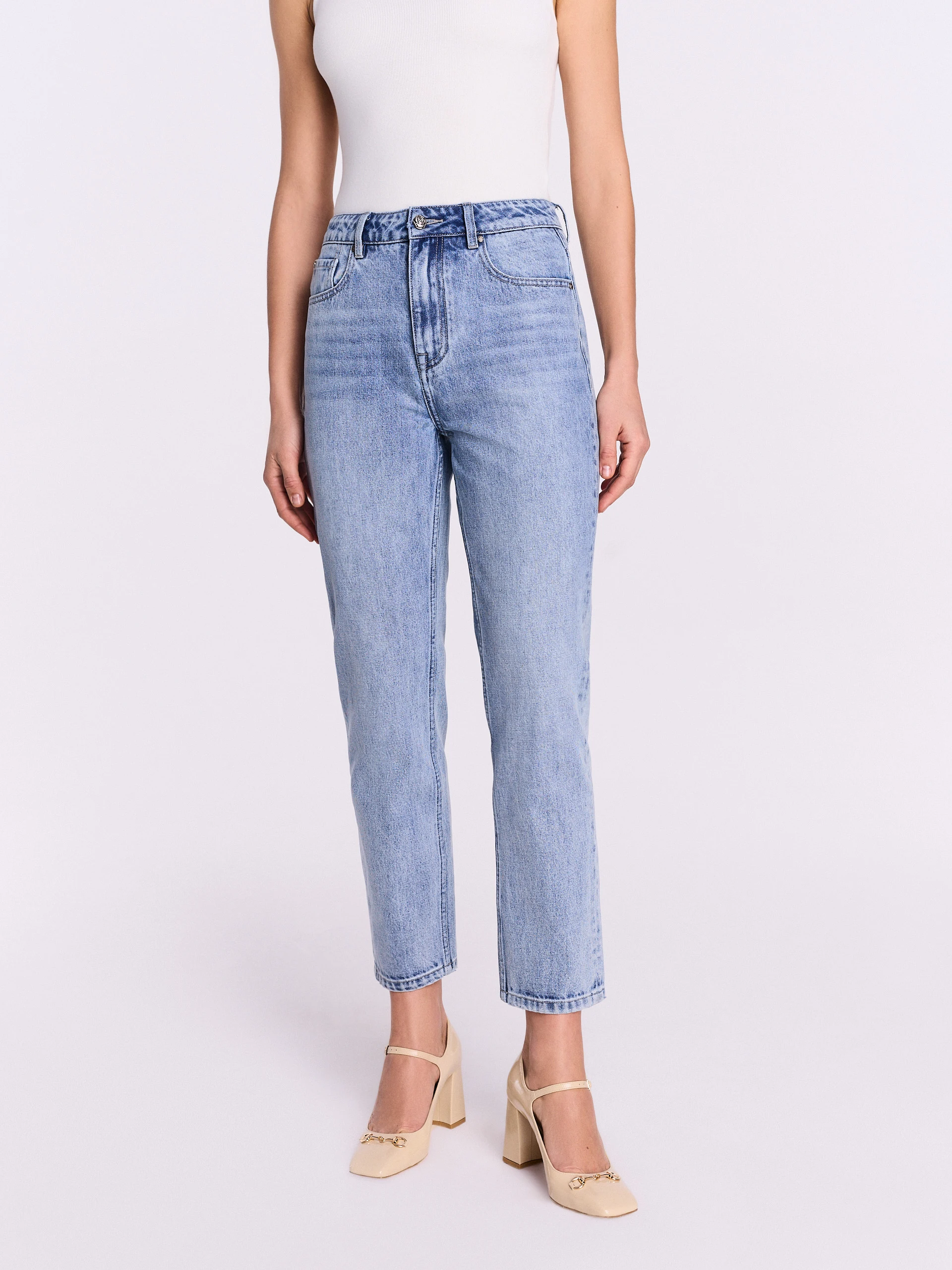 Spodnie jeansowe z wysokim stanem mom jeans