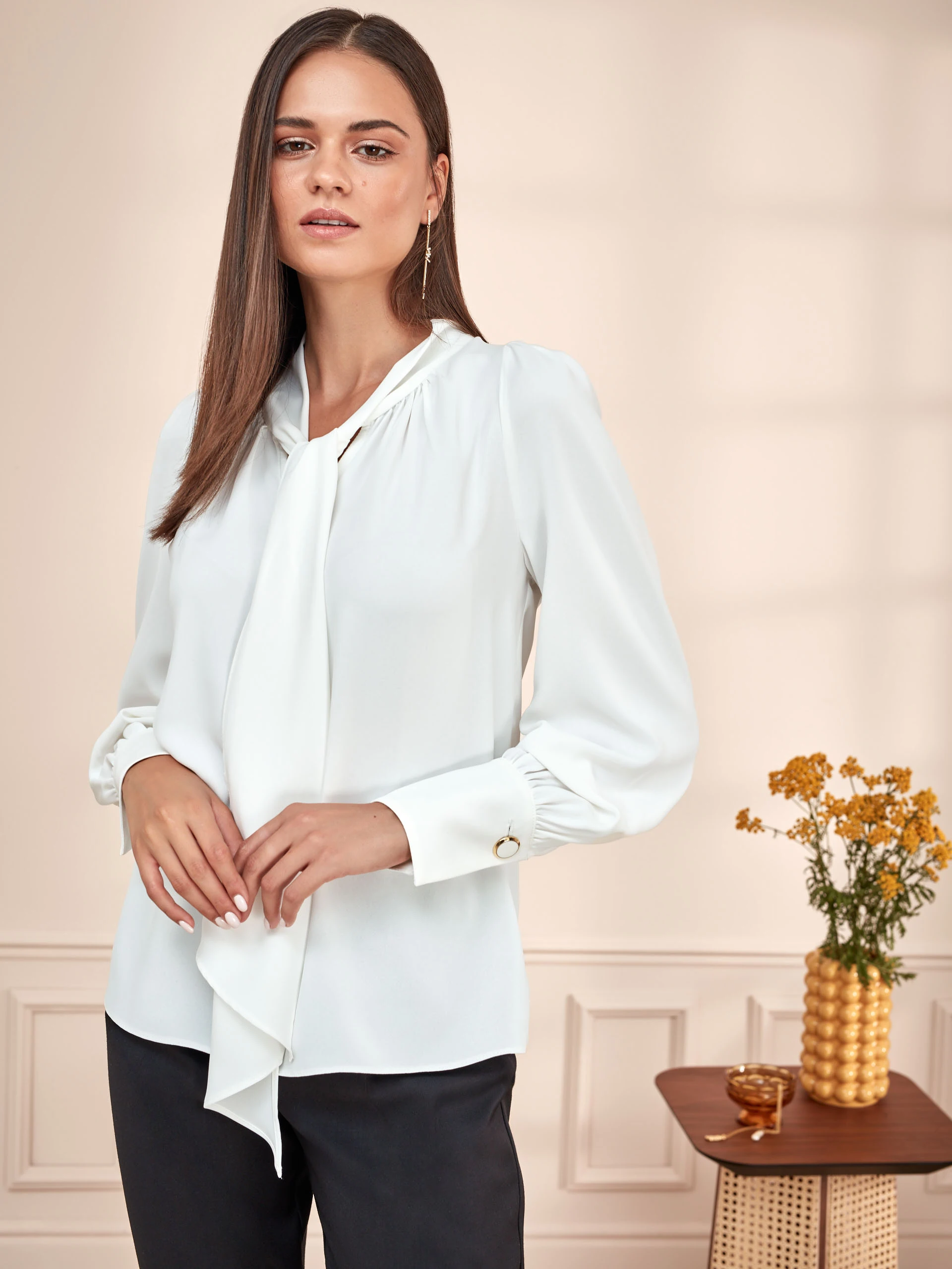 ELEGANT BLOUSE WITH FONTAZ