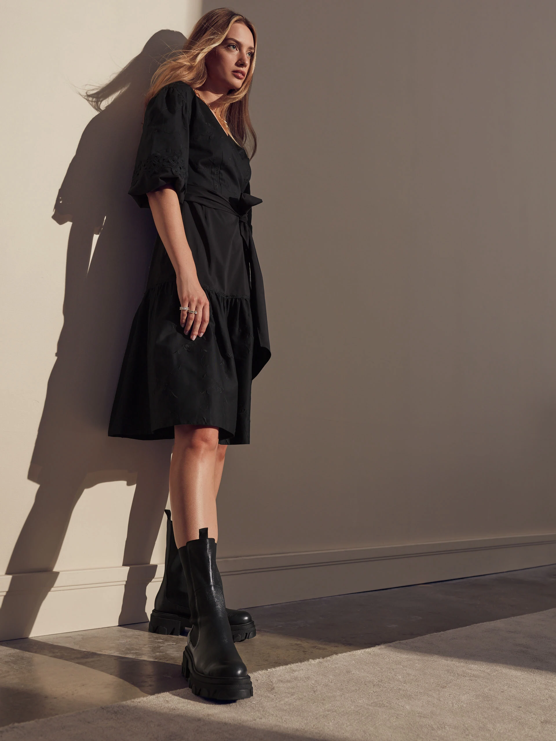 Dress with frill in black