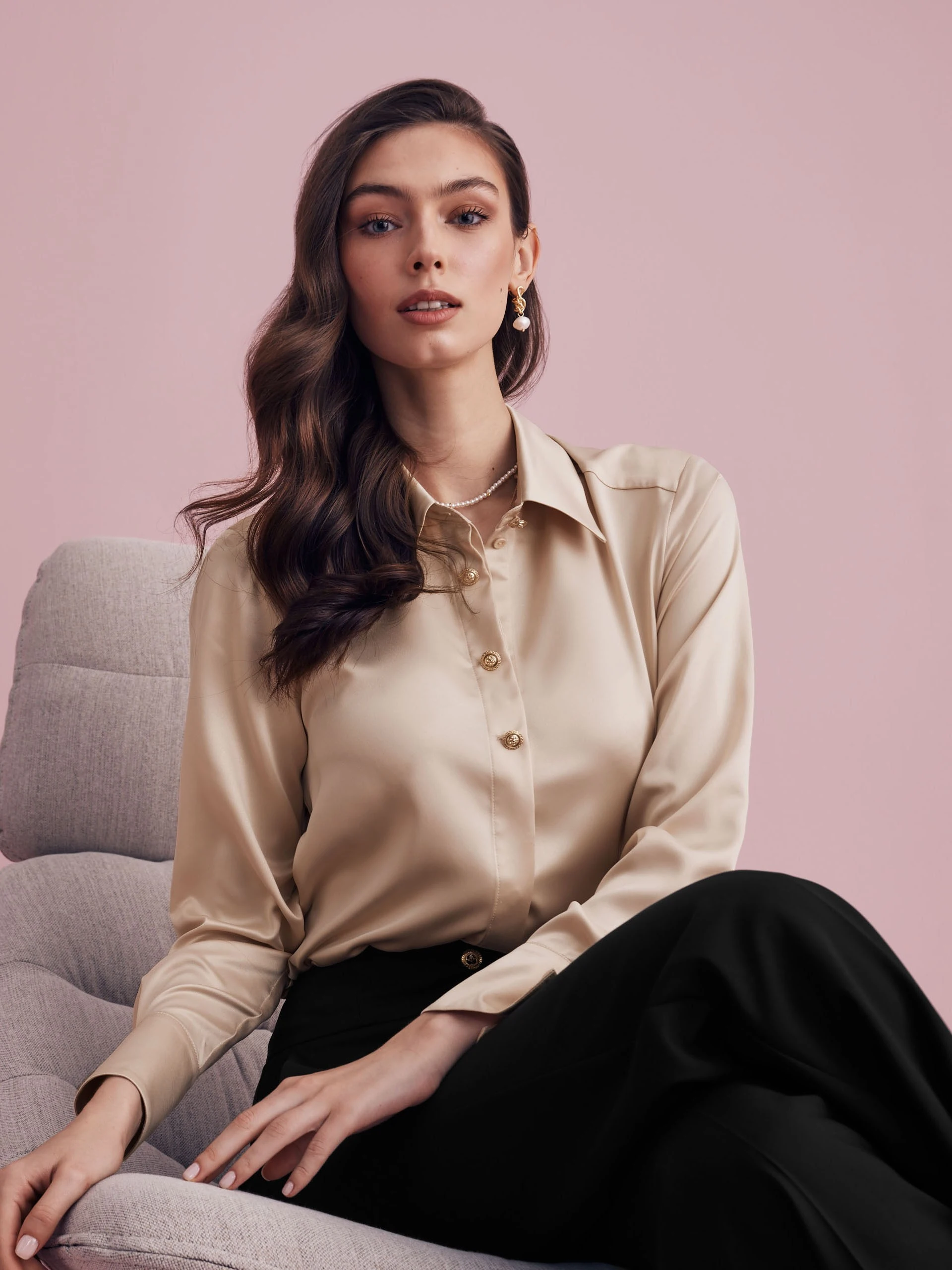 Elegant shirt in beige