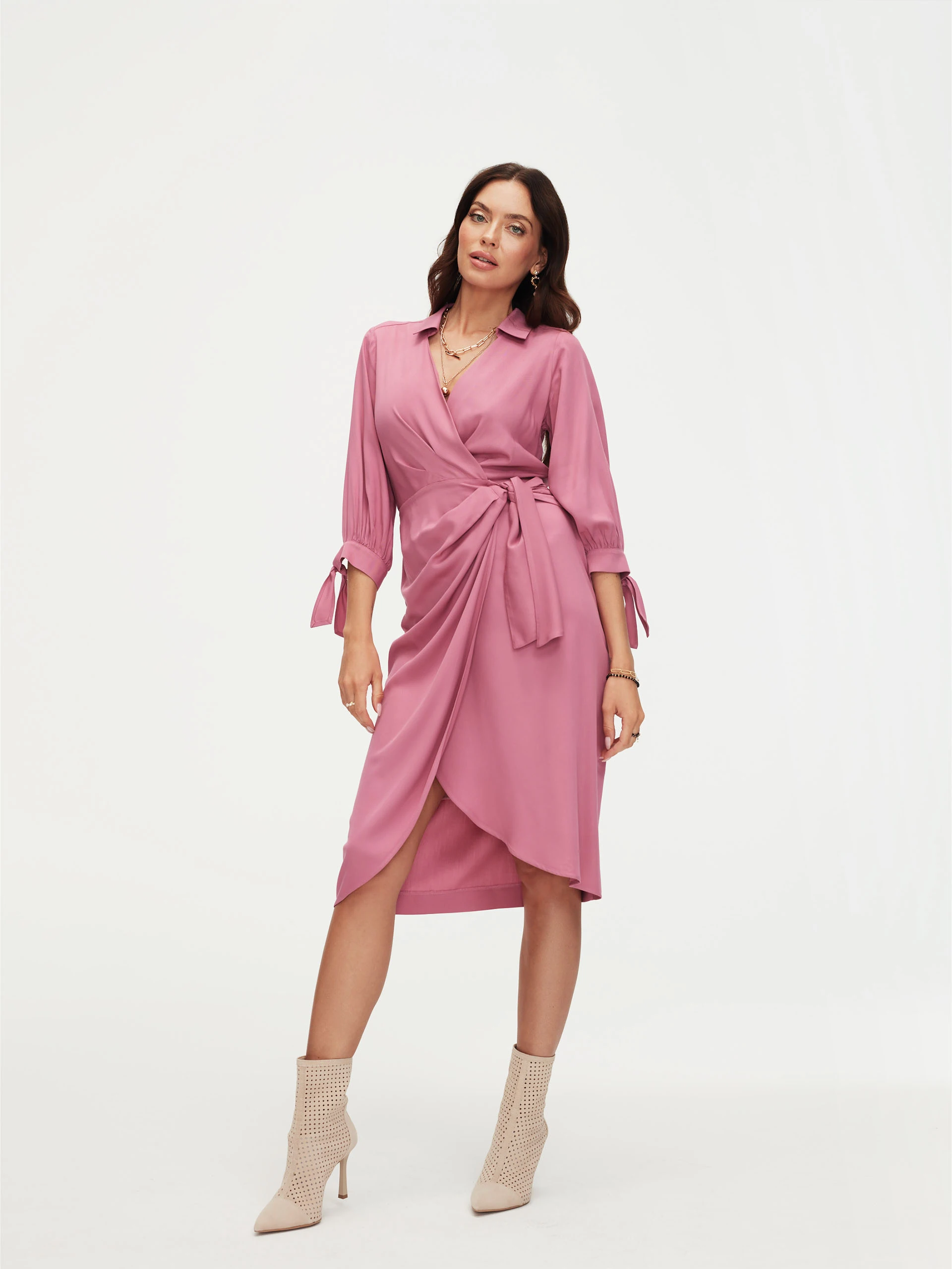 Pink dress with waist tie