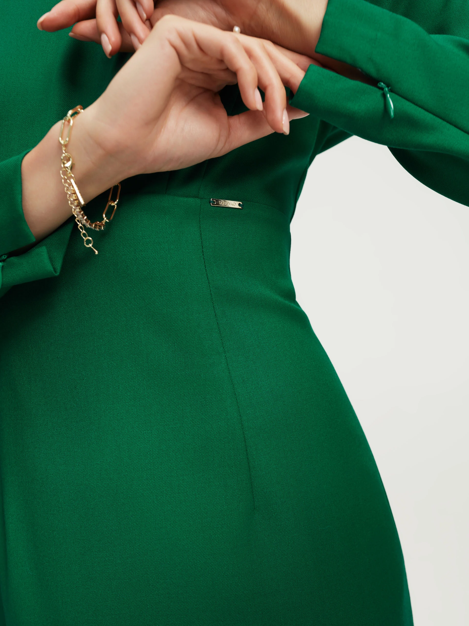 Green long sleeve dress