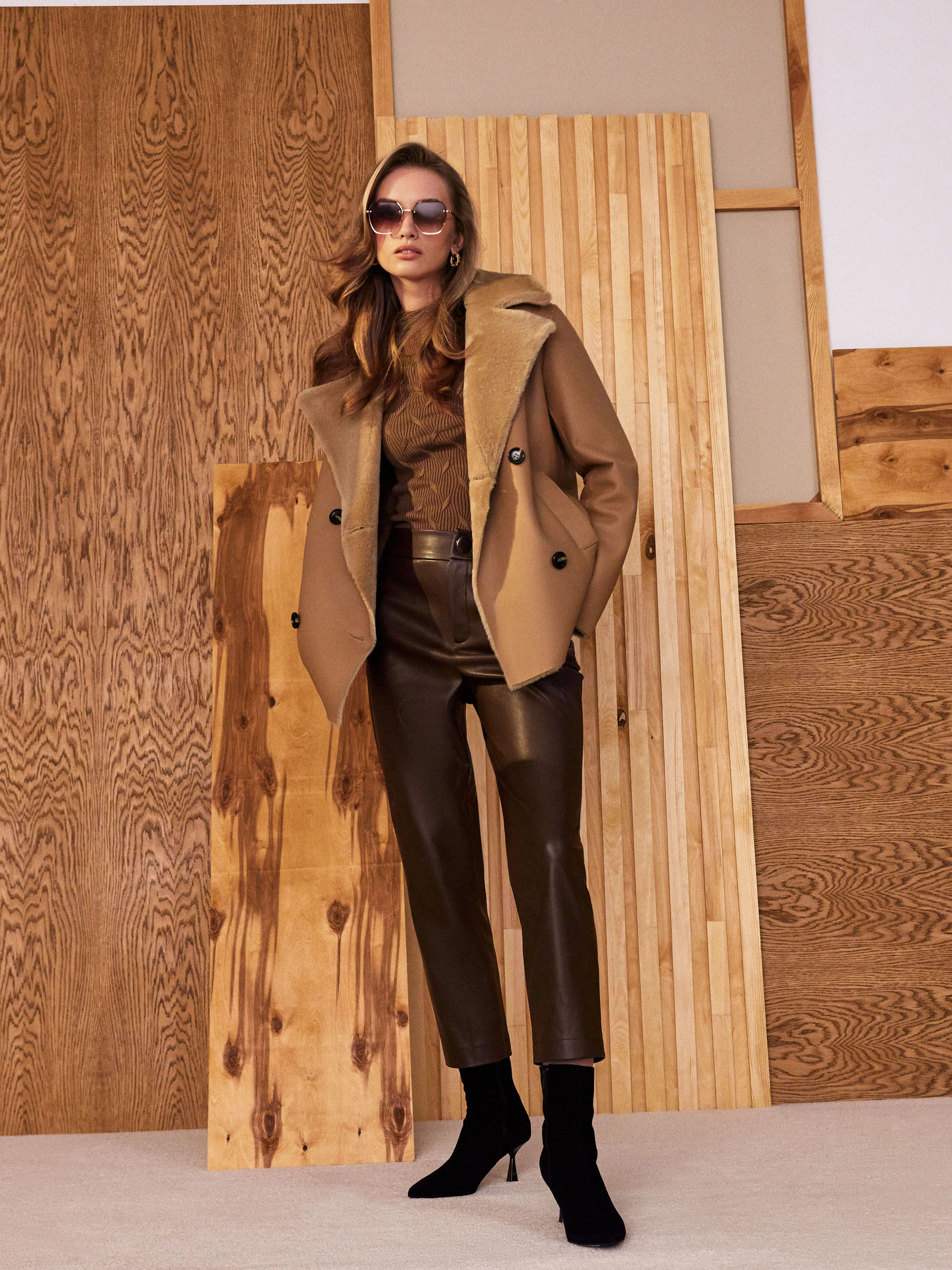 Caramel leather short coat