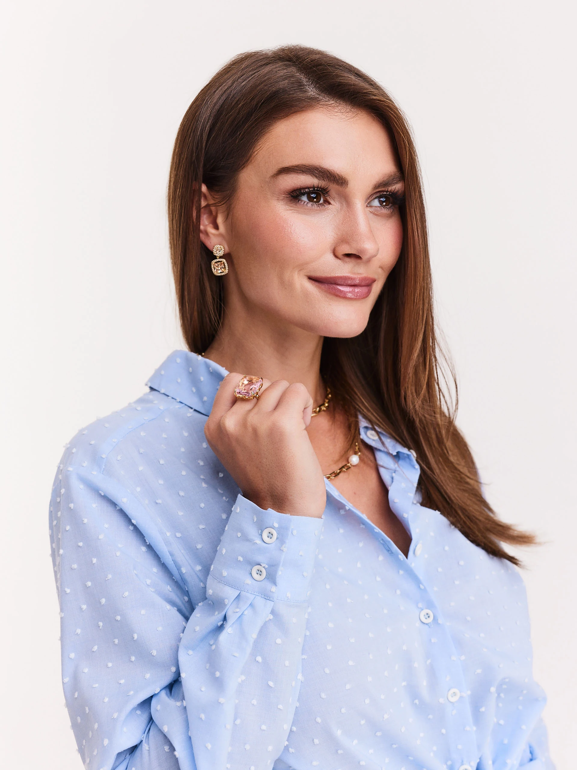 Loose blue shirt with binding on the back
