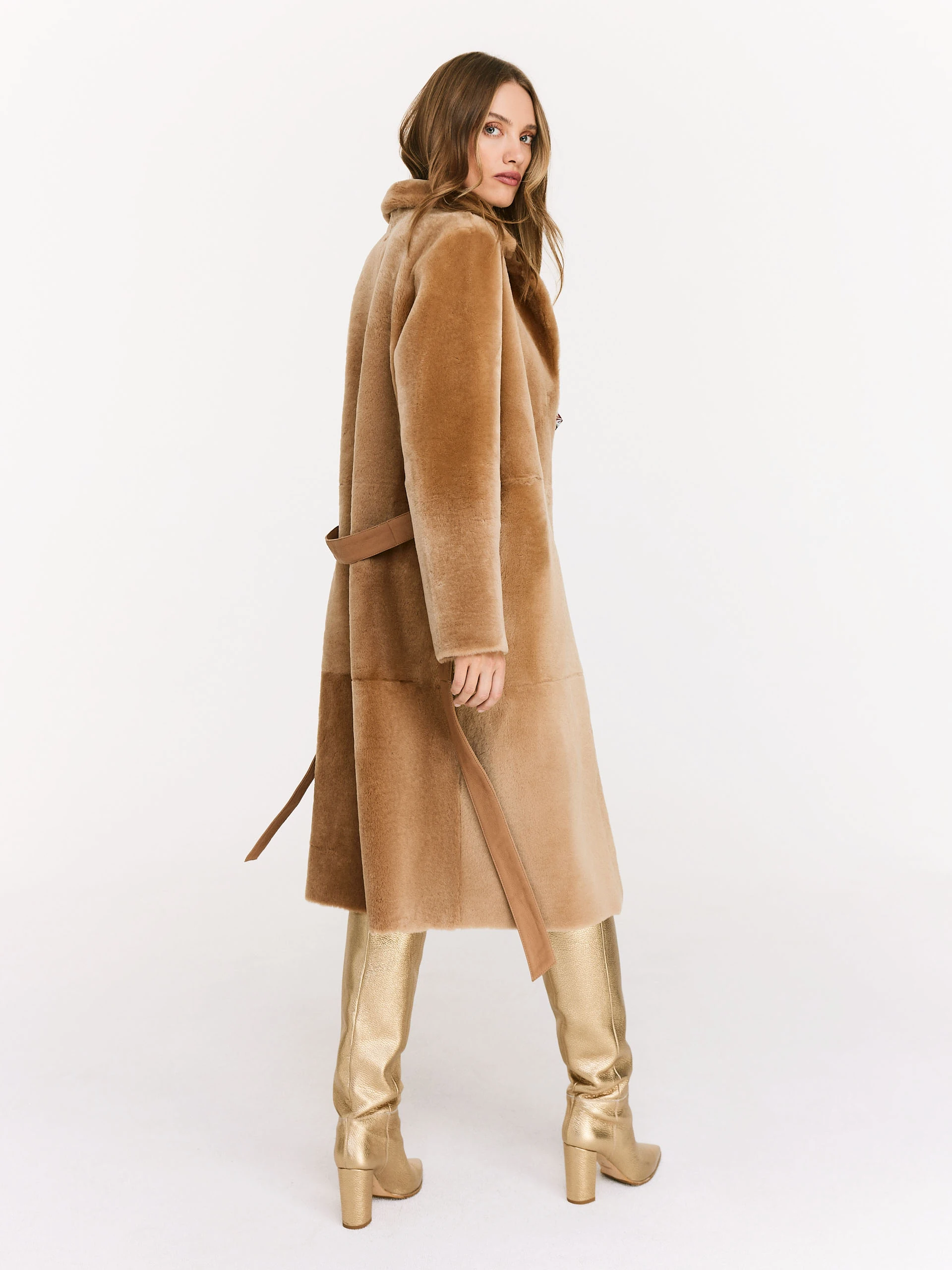 Luxurious sheepskin coat made of natural leather
